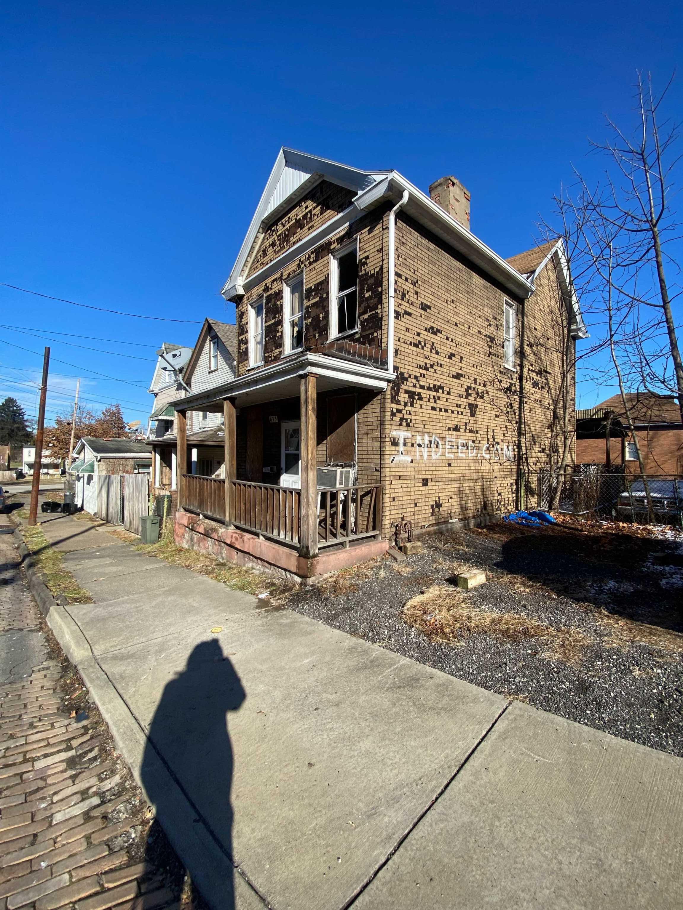 633 Catherine St<br />Duquesne, PA