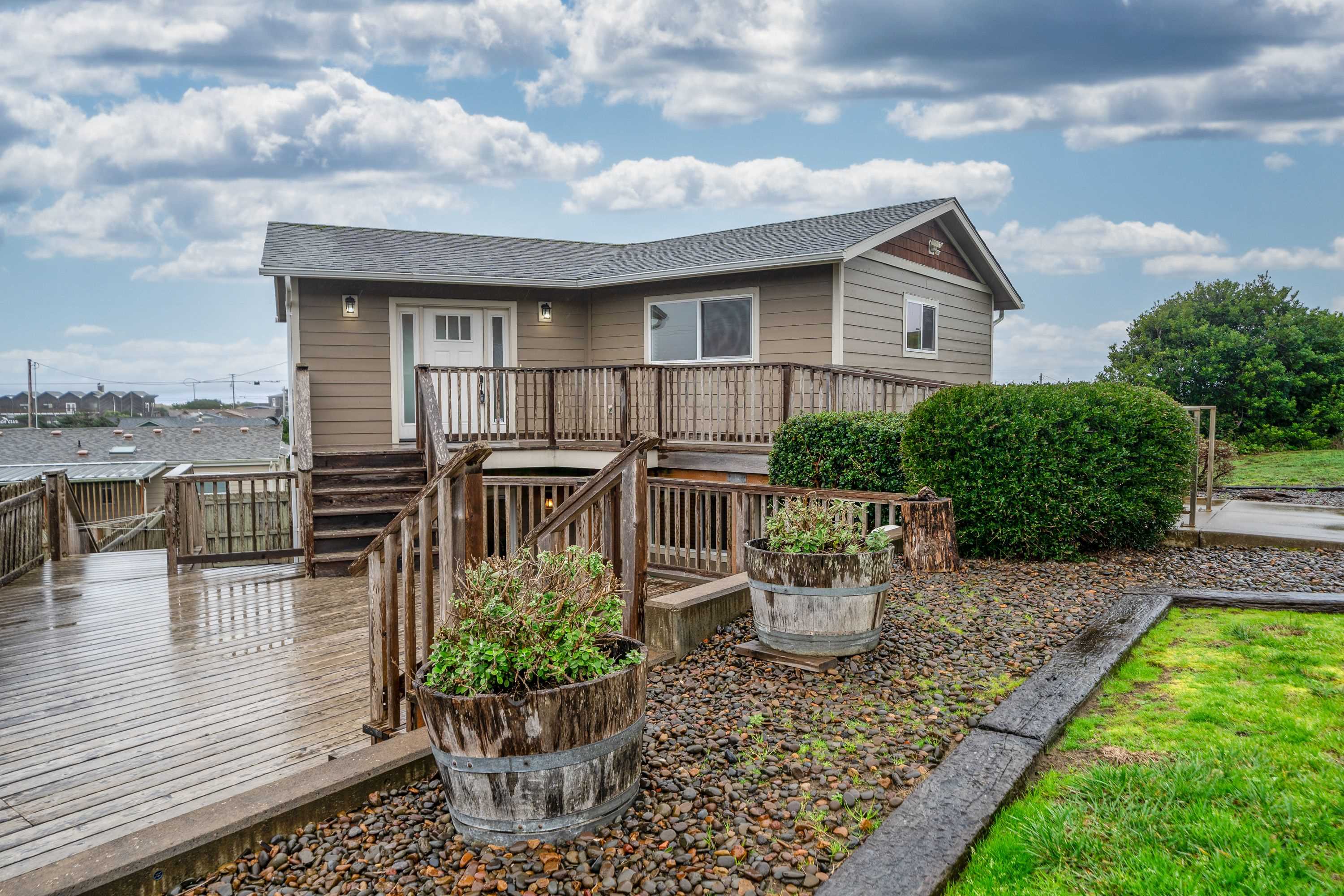 1709 NW Abbey Ct<br />Waldport, OR