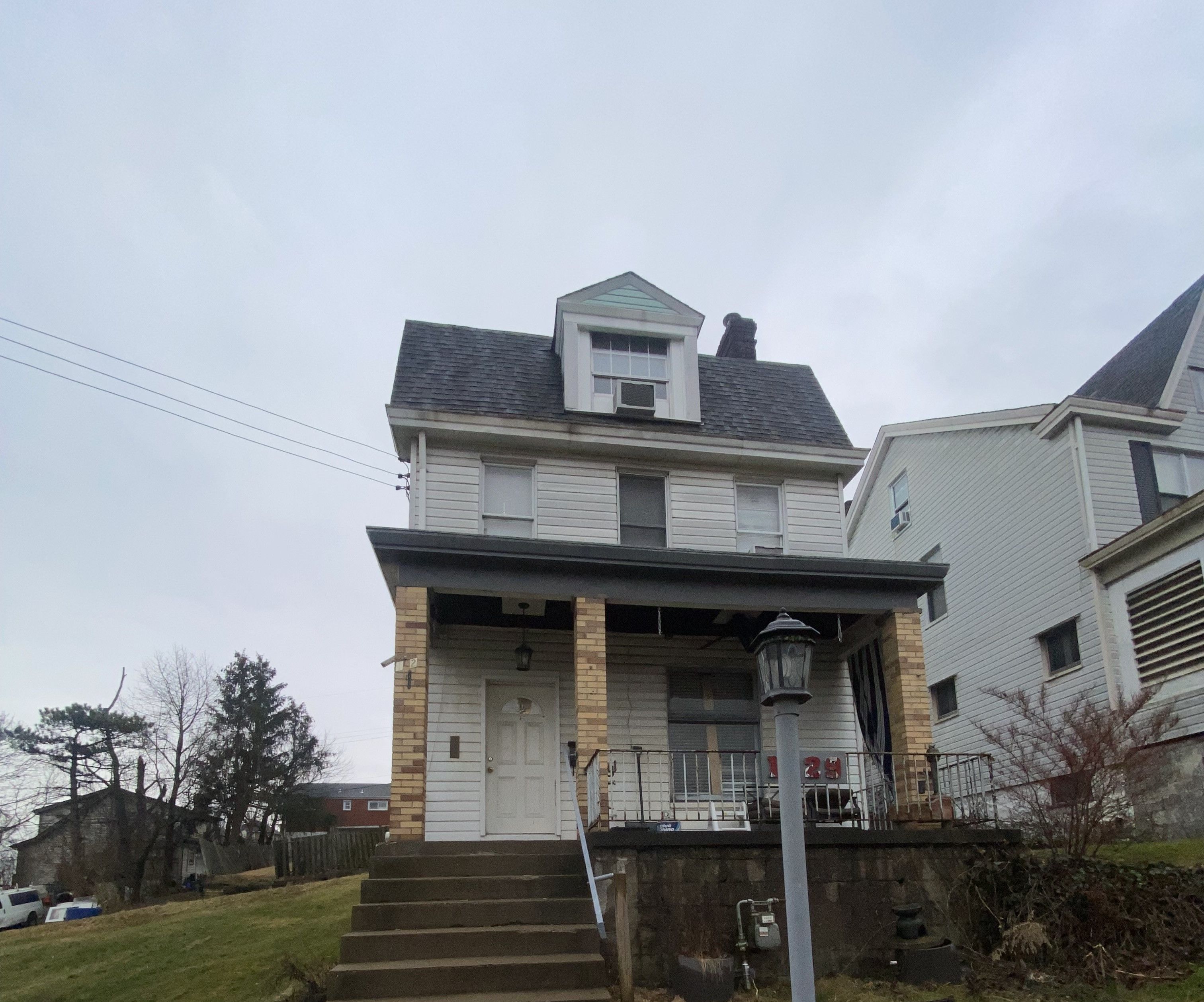 1229 Round Top St, Pittsburgh, PA