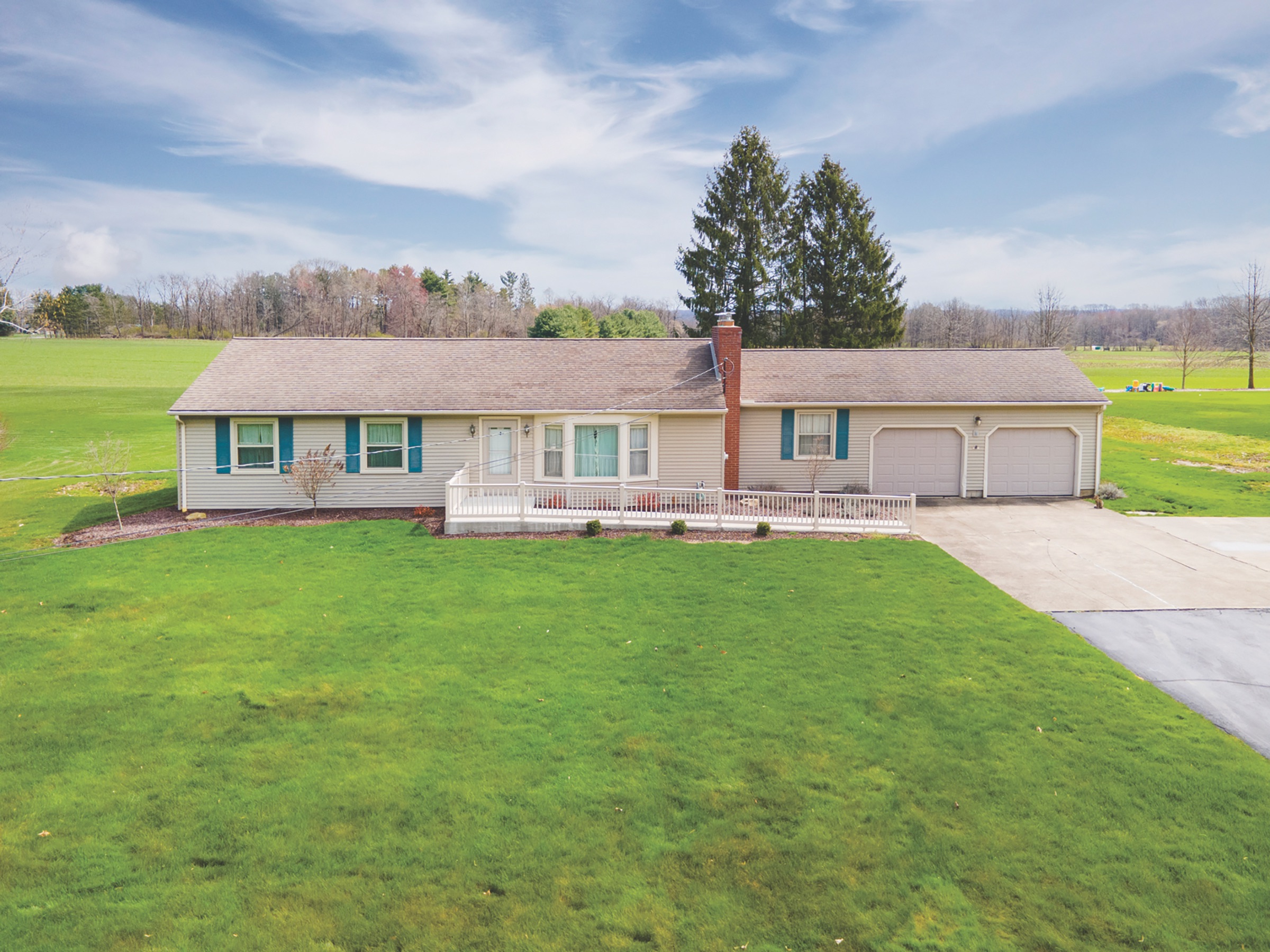 10161 New Buffalo Rd, Canfield, OH