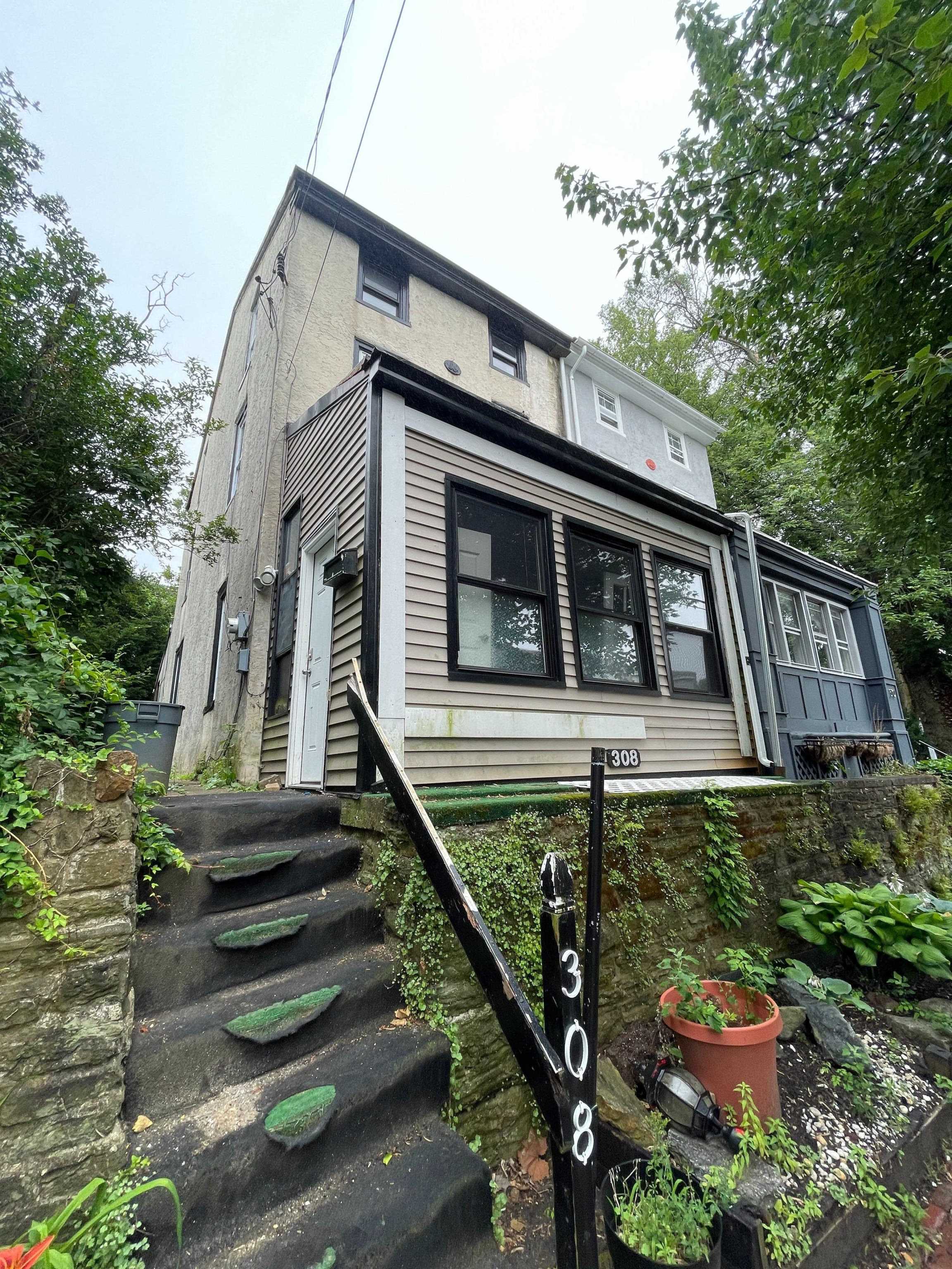 308 W Mt Pleasant Ave, Philadelphia, PA
