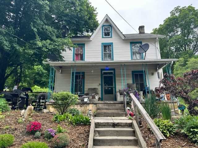 15 North St, Honey Brook, PA