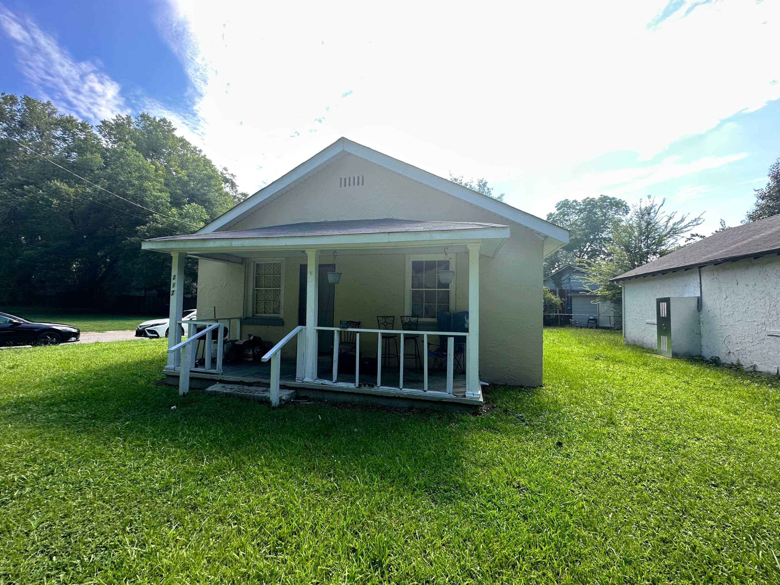 217 Deep Creek Rd, Fayetteville, NC