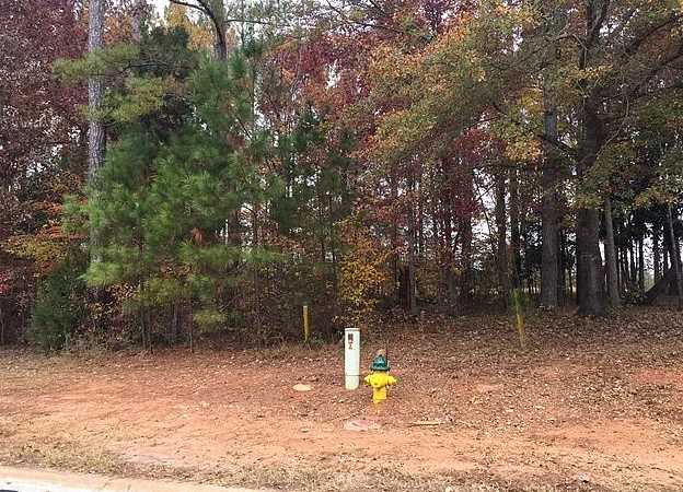 222 Arsenal Dr, Ninety Six, SC