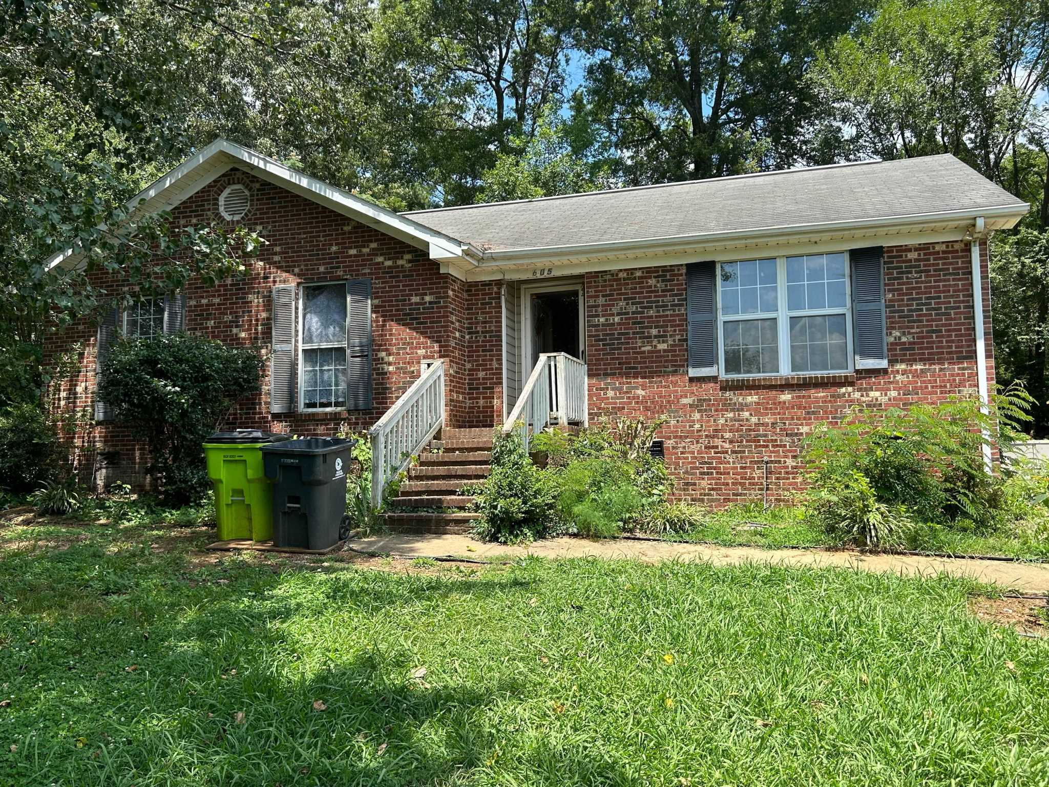 E Cardinal St, Siler City, NC