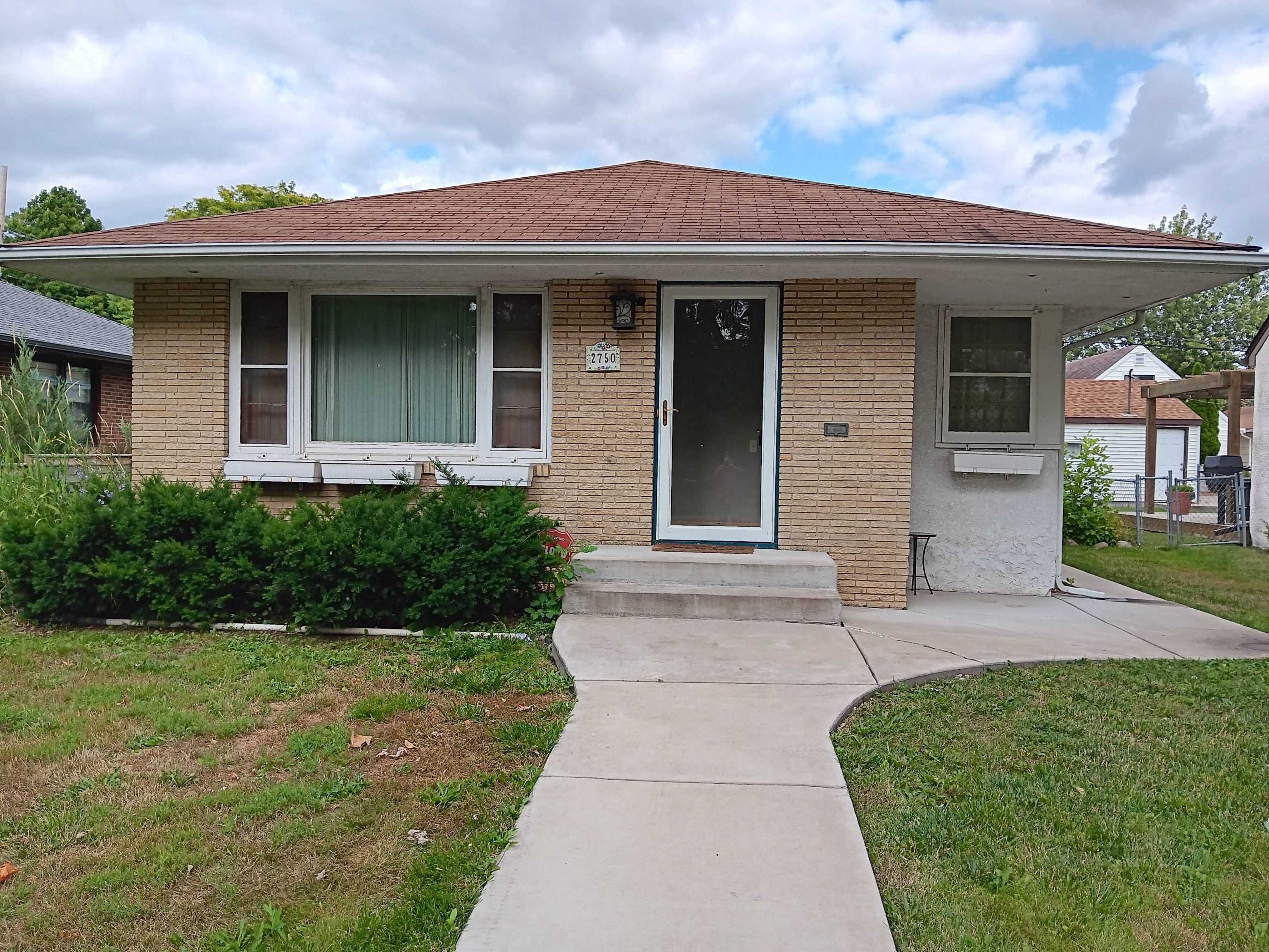 2750 York Ave N, Minneapolis, MN