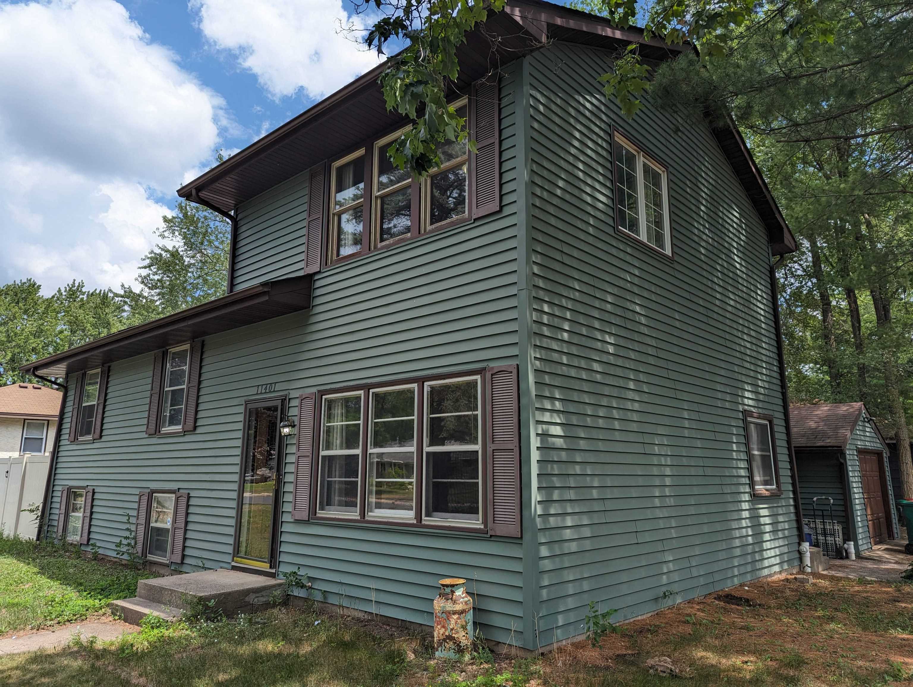 11401 Heather St NW<br />Coon Rapids, MN