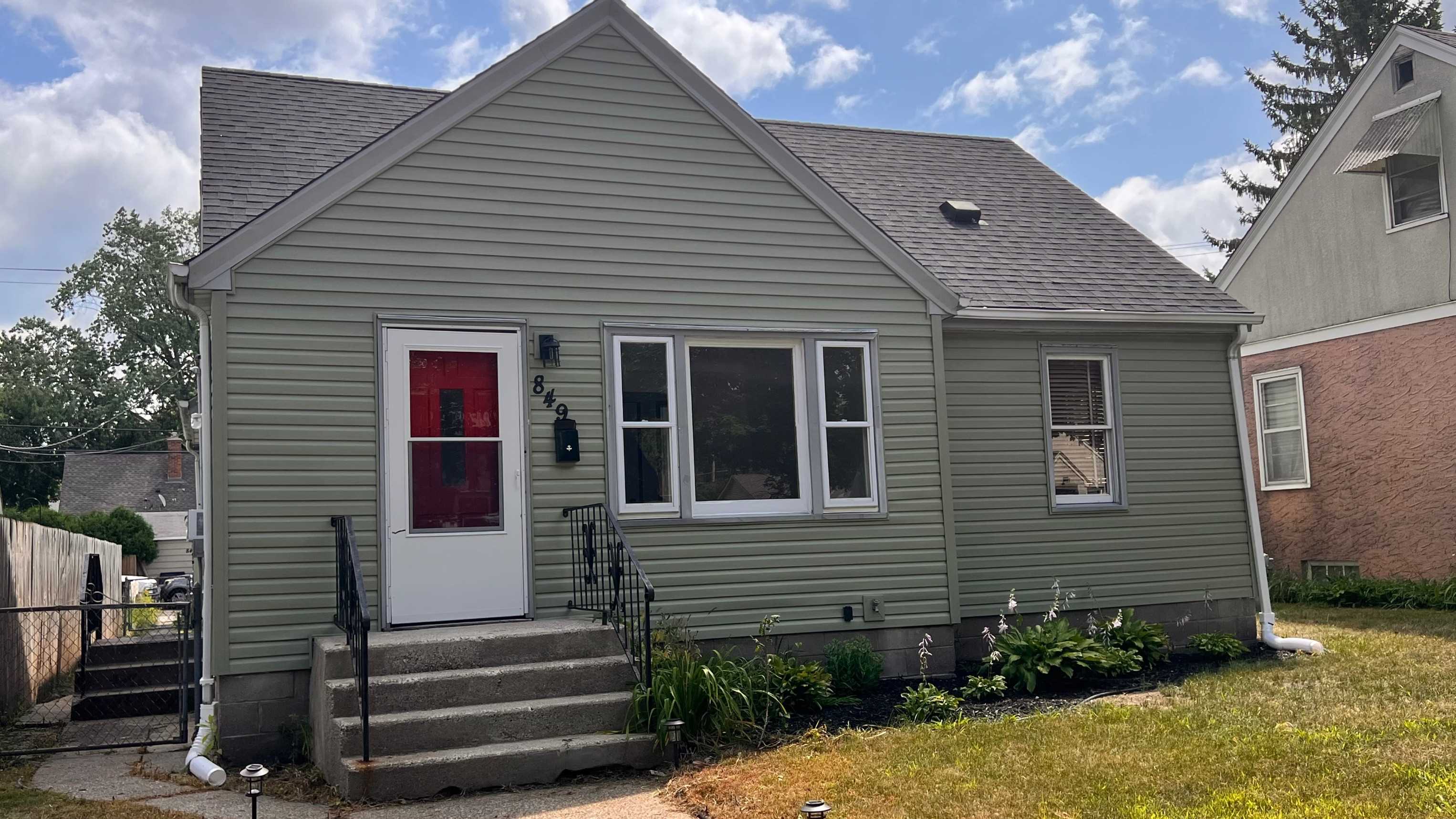 849 7th Ave S, South Saint Paul, MN