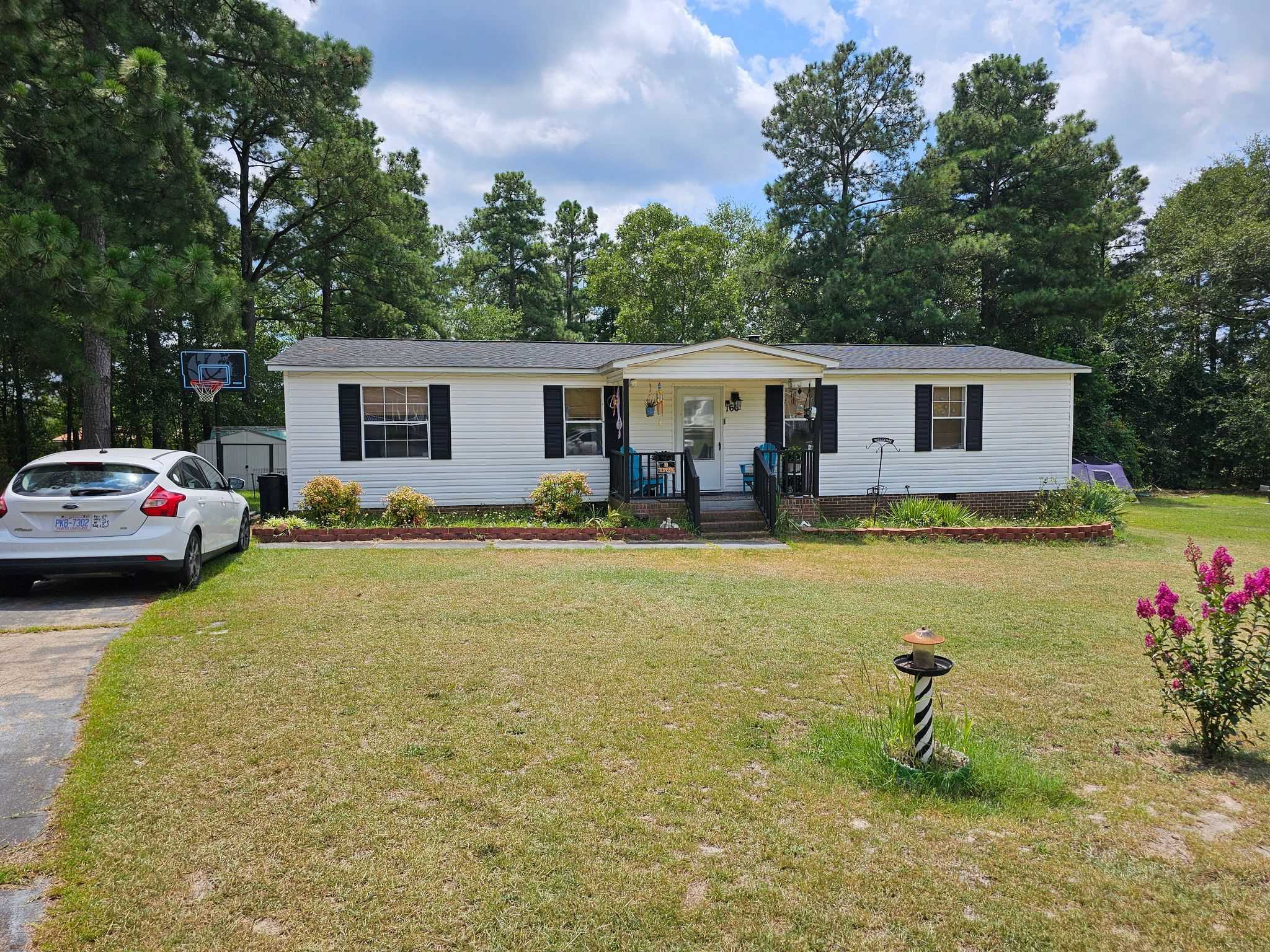 166 Travis Dr, Cameron, NC