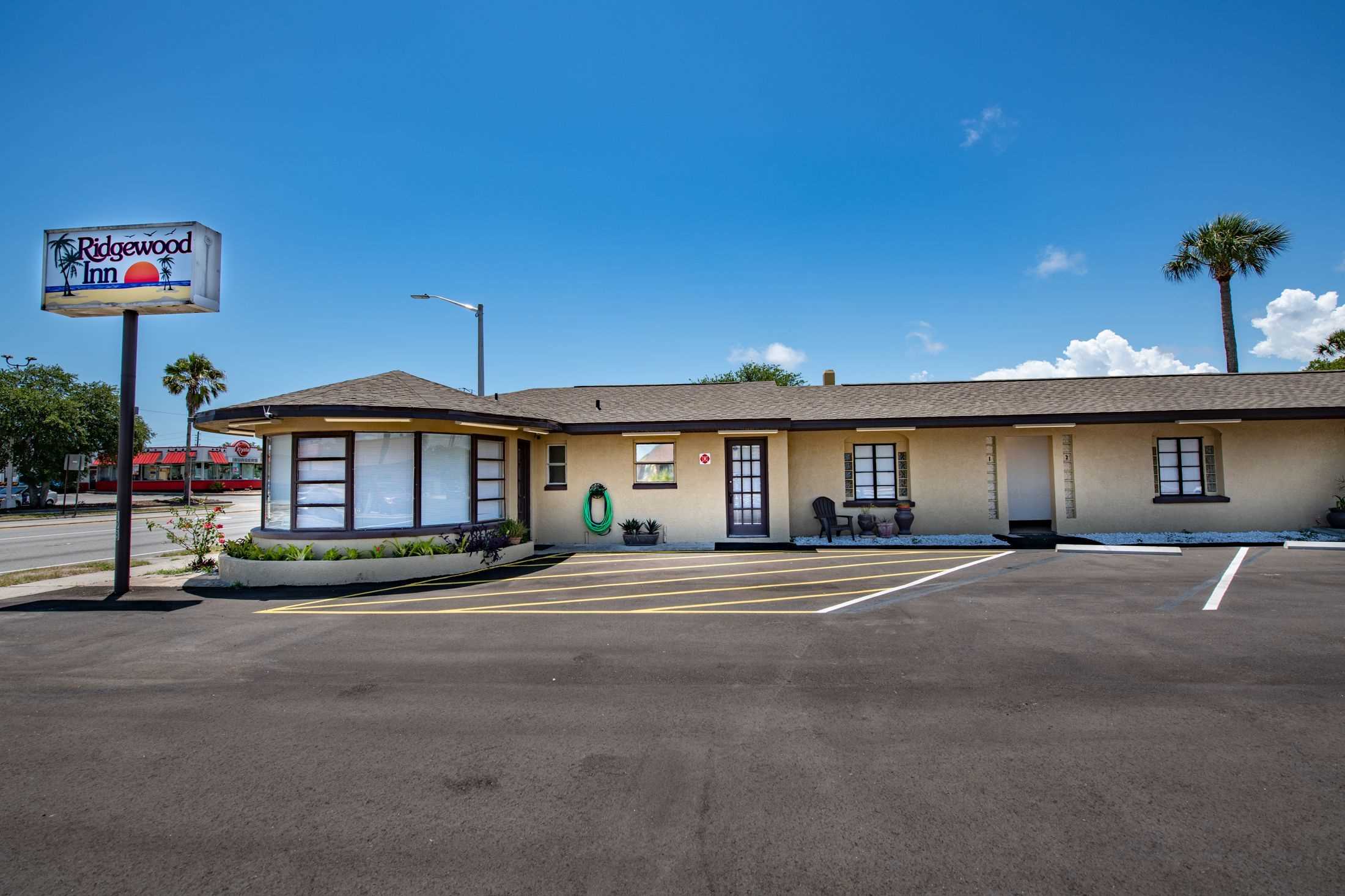 128 Ridgewood Ave, Daytona Beach, FL