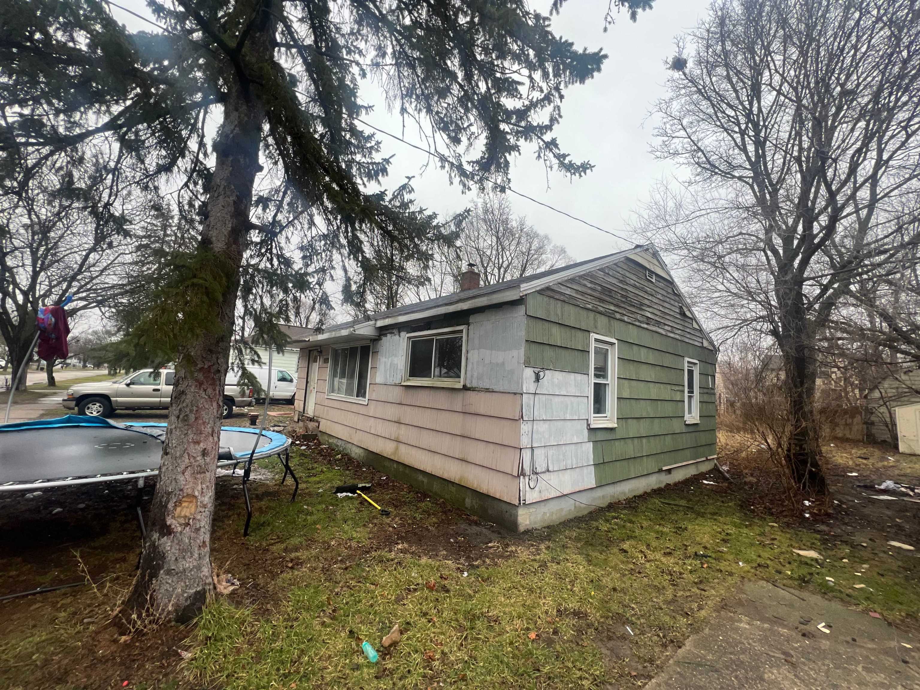 845 Alvord Ave, Flint, MI