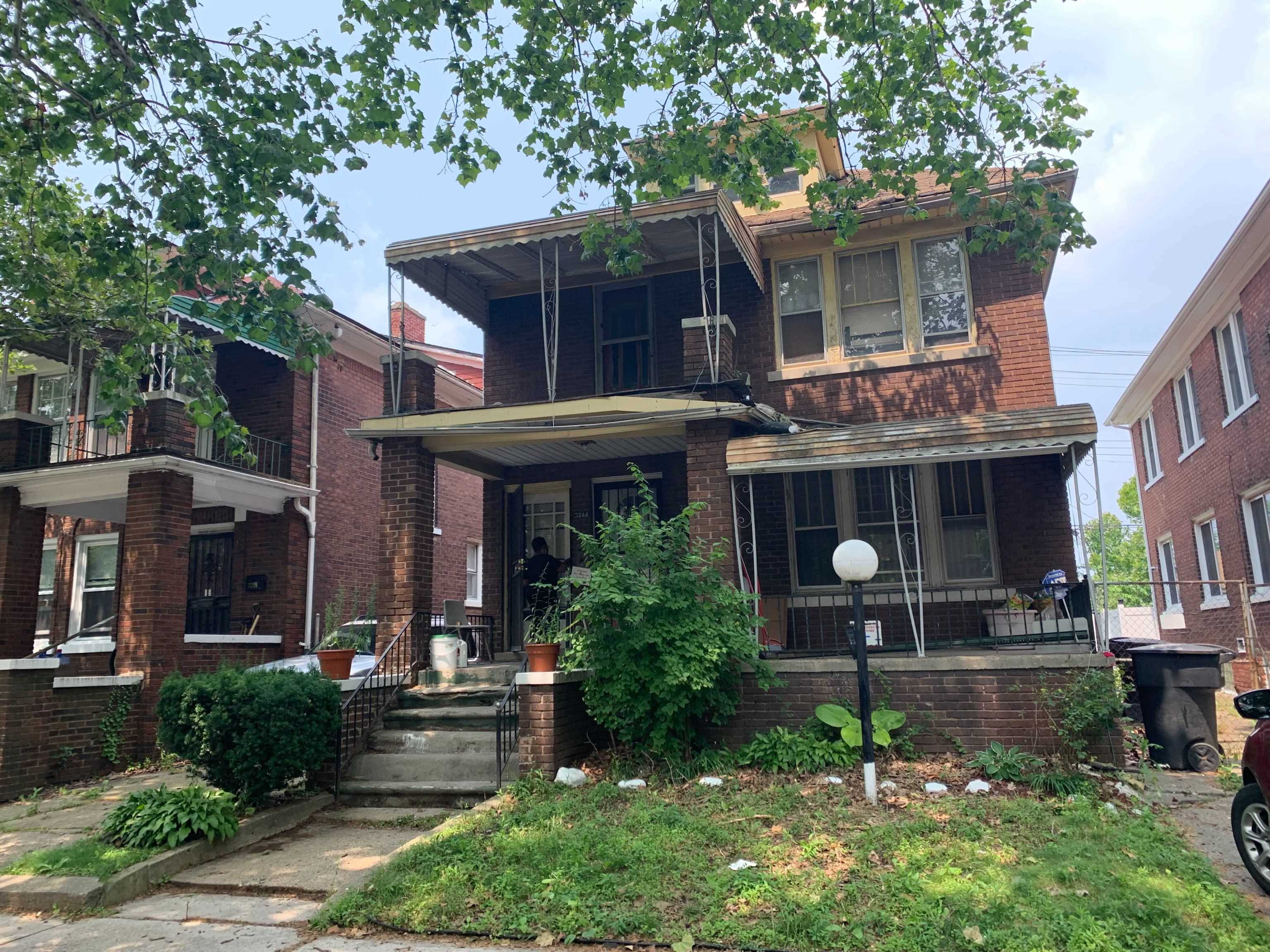 3242 Clairmount Ave, Detroit, MI