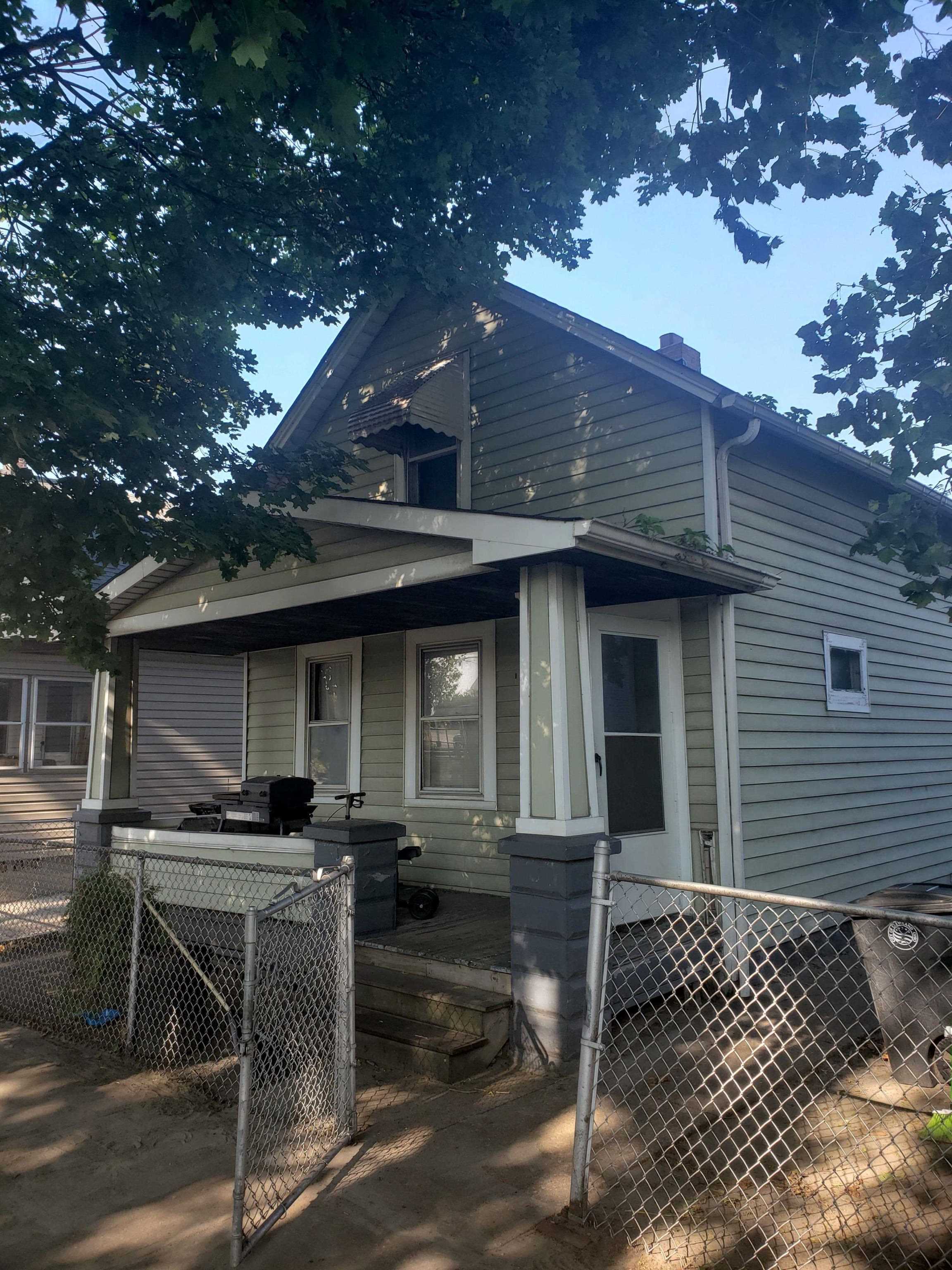1*** E 33rd St, Cleveland, OH