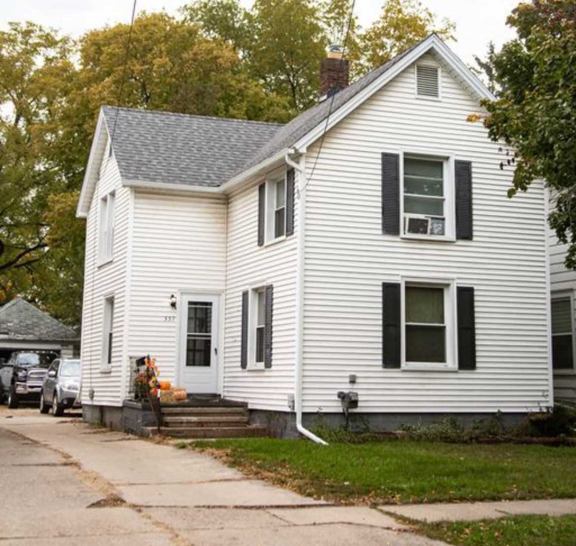 337 N Fairview Ave, Lansing, MI