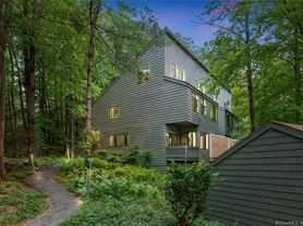 274 Cliffside Dr, Torrington, CT