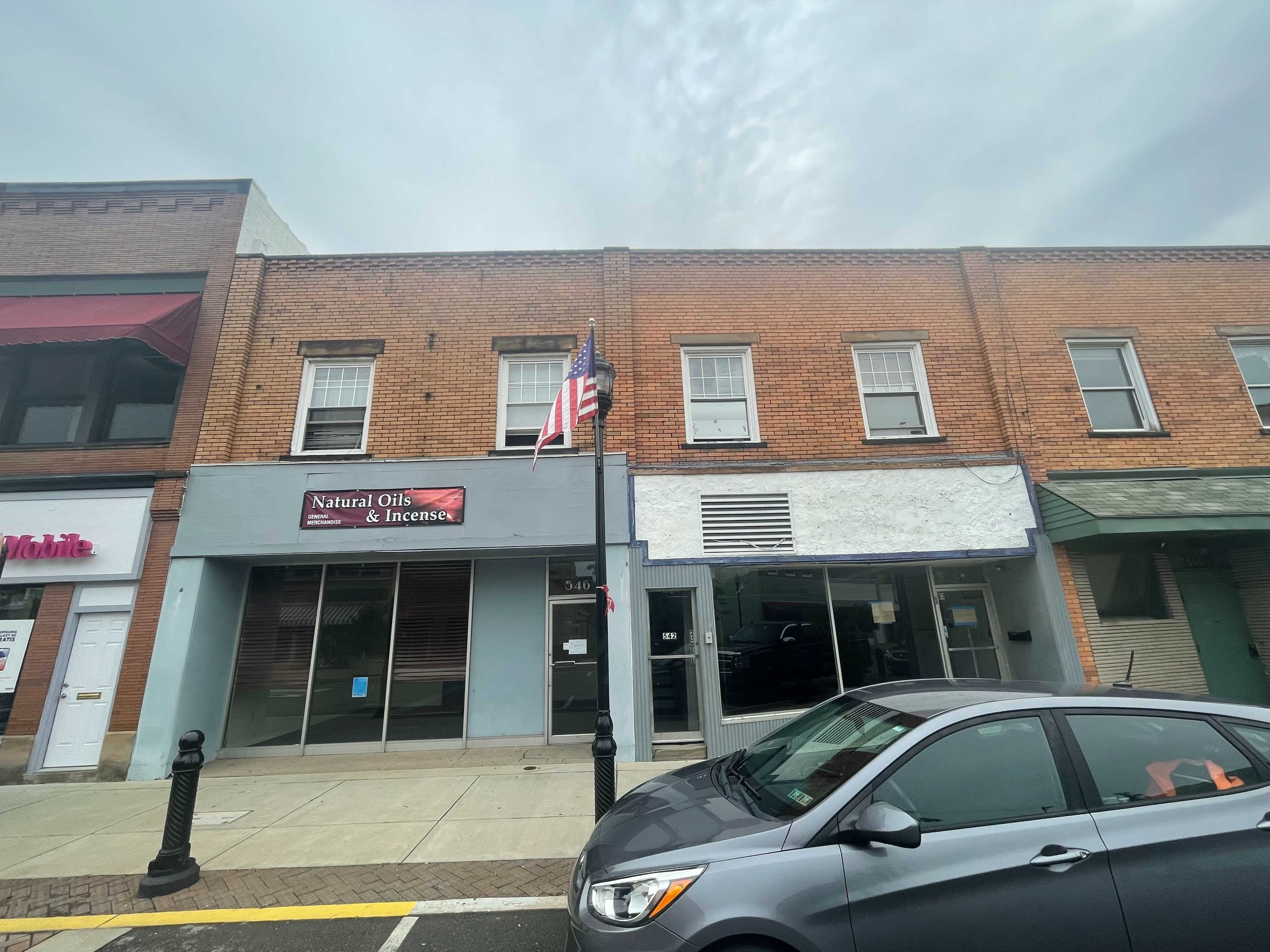 542 Merchant St, Ambridge, PA