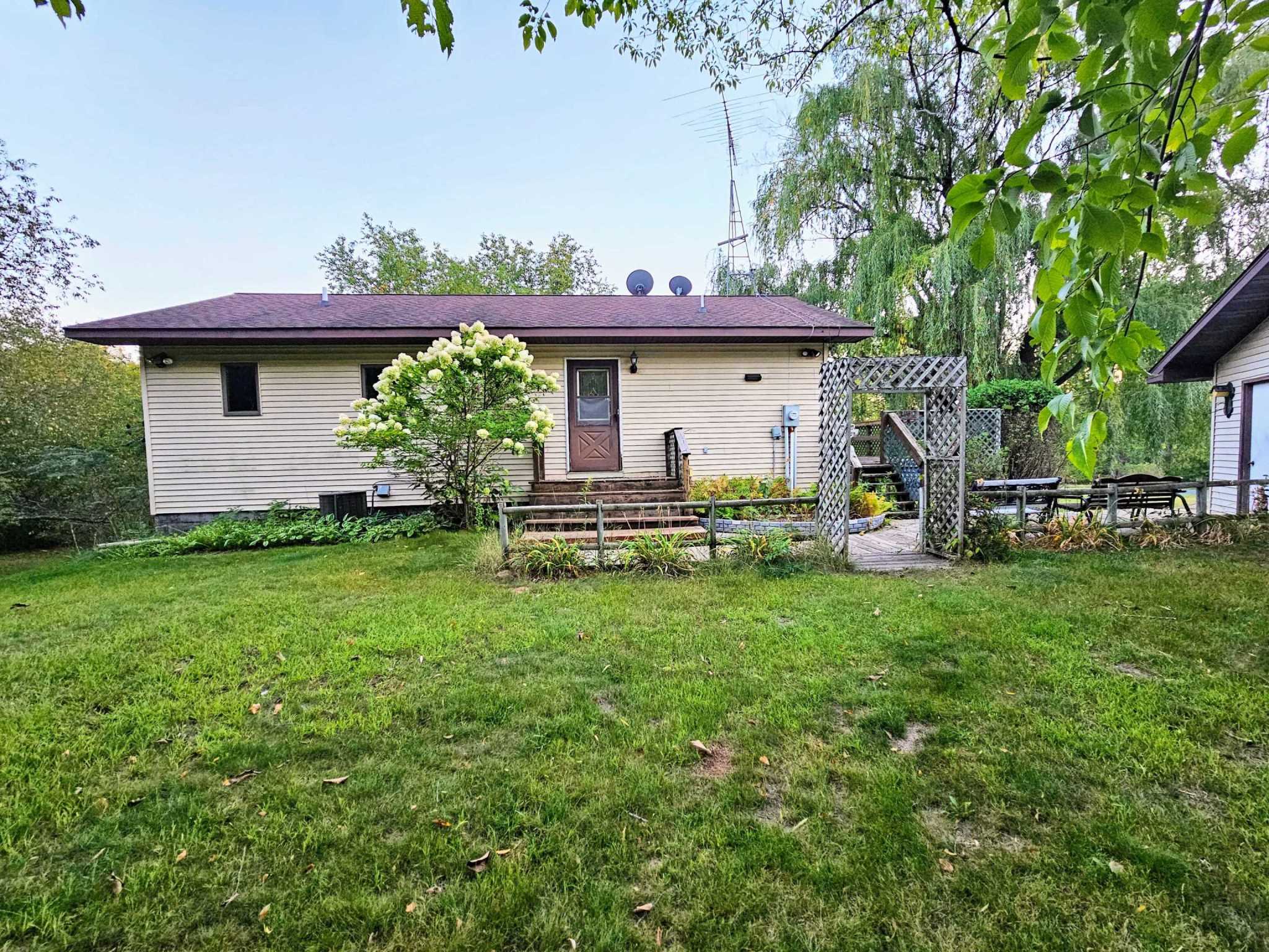 20344 Round Lake Rd, Luck, WI