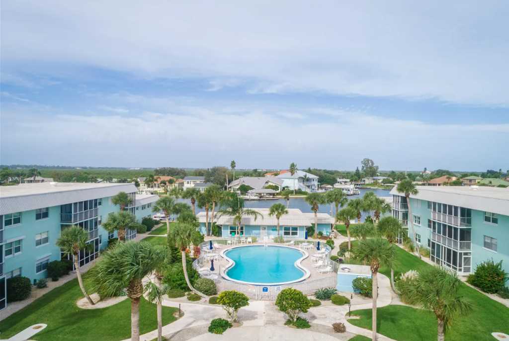 325 Causeway N #D206, New Smyrna Beach, FL