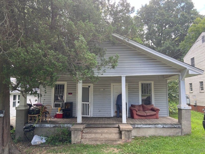 1317 Tipton St, High Point, NC