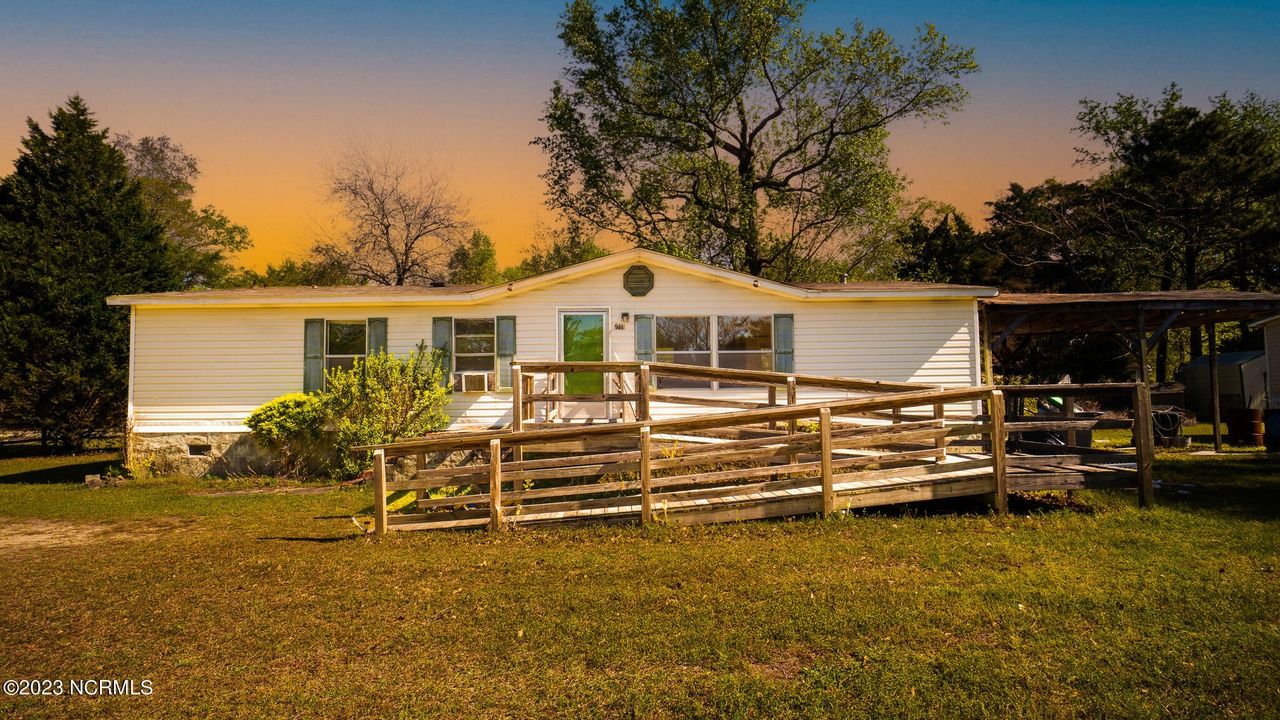 944 Chance Rd, Greenville, NC