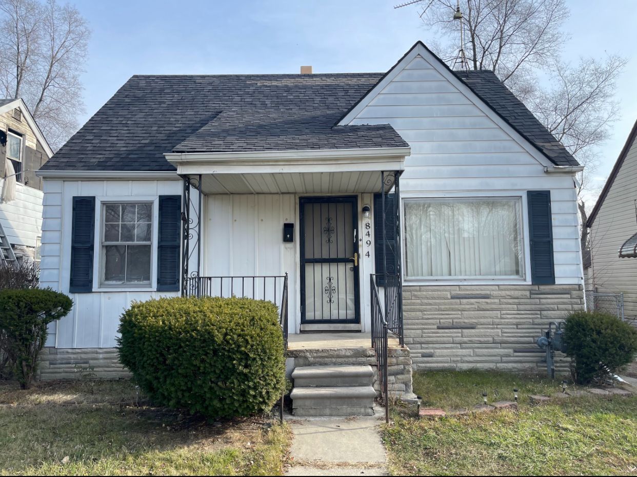 8494 Greenview Ave, Detroit, MI