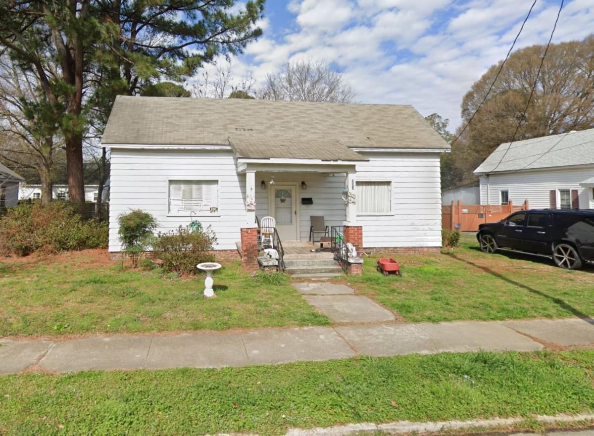 303 N Massey St, Selma, NC