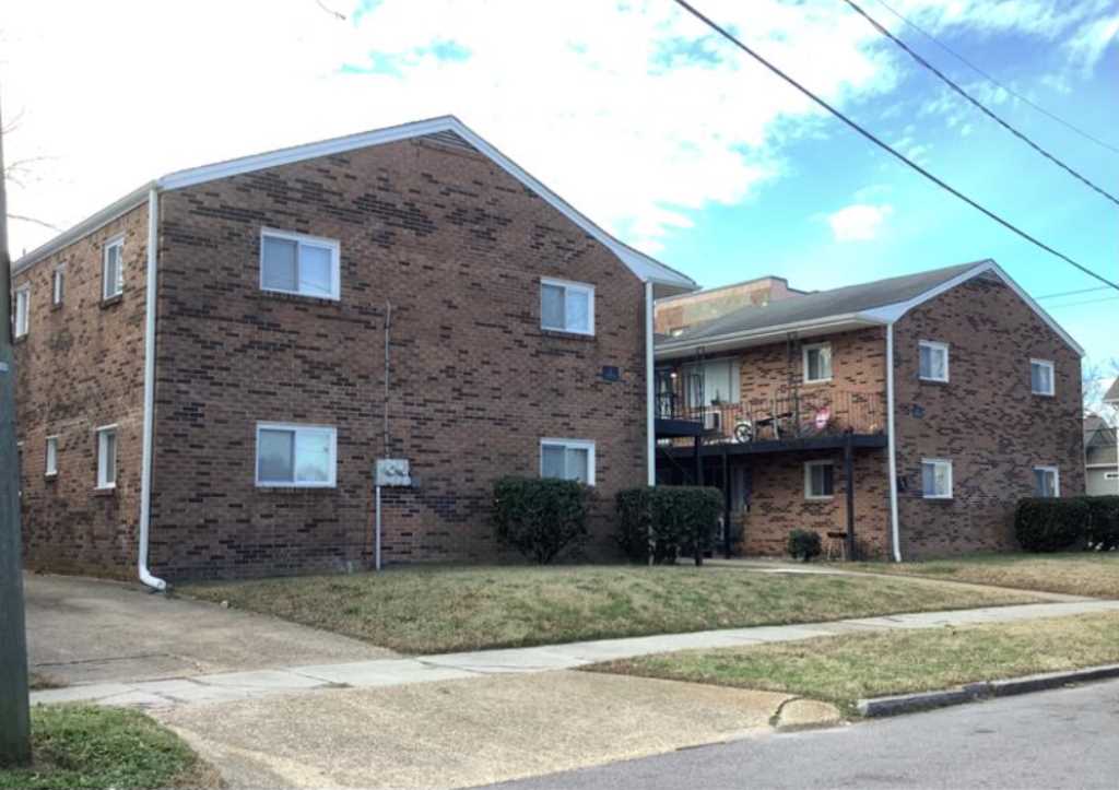 121 W 32nd St, Norfolk, VA