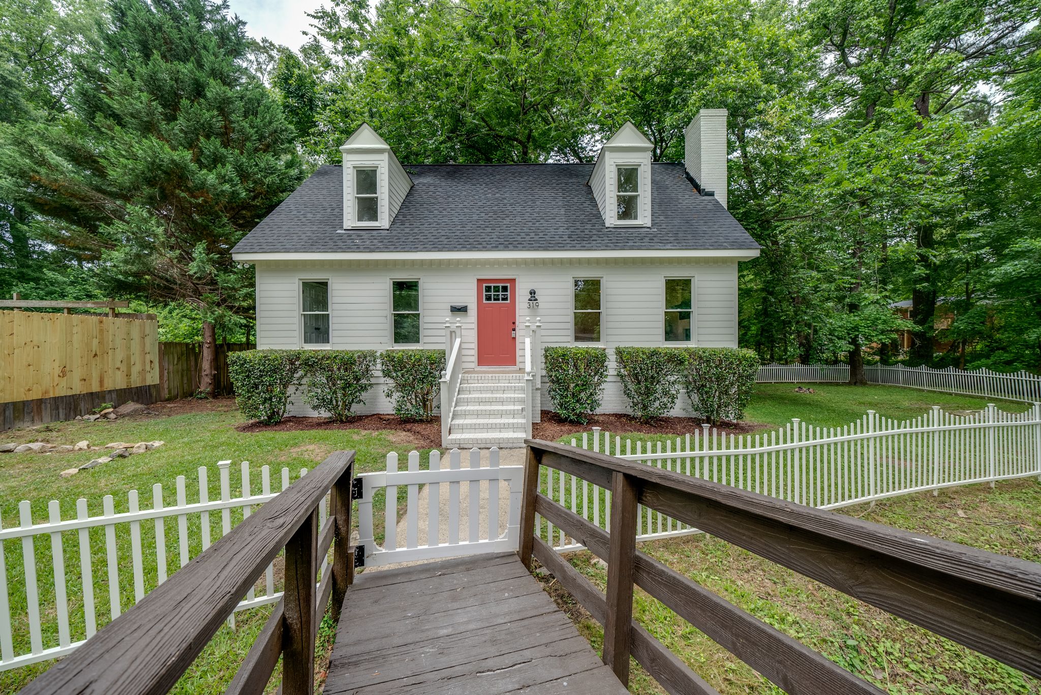319 E Park St, Cary, NC