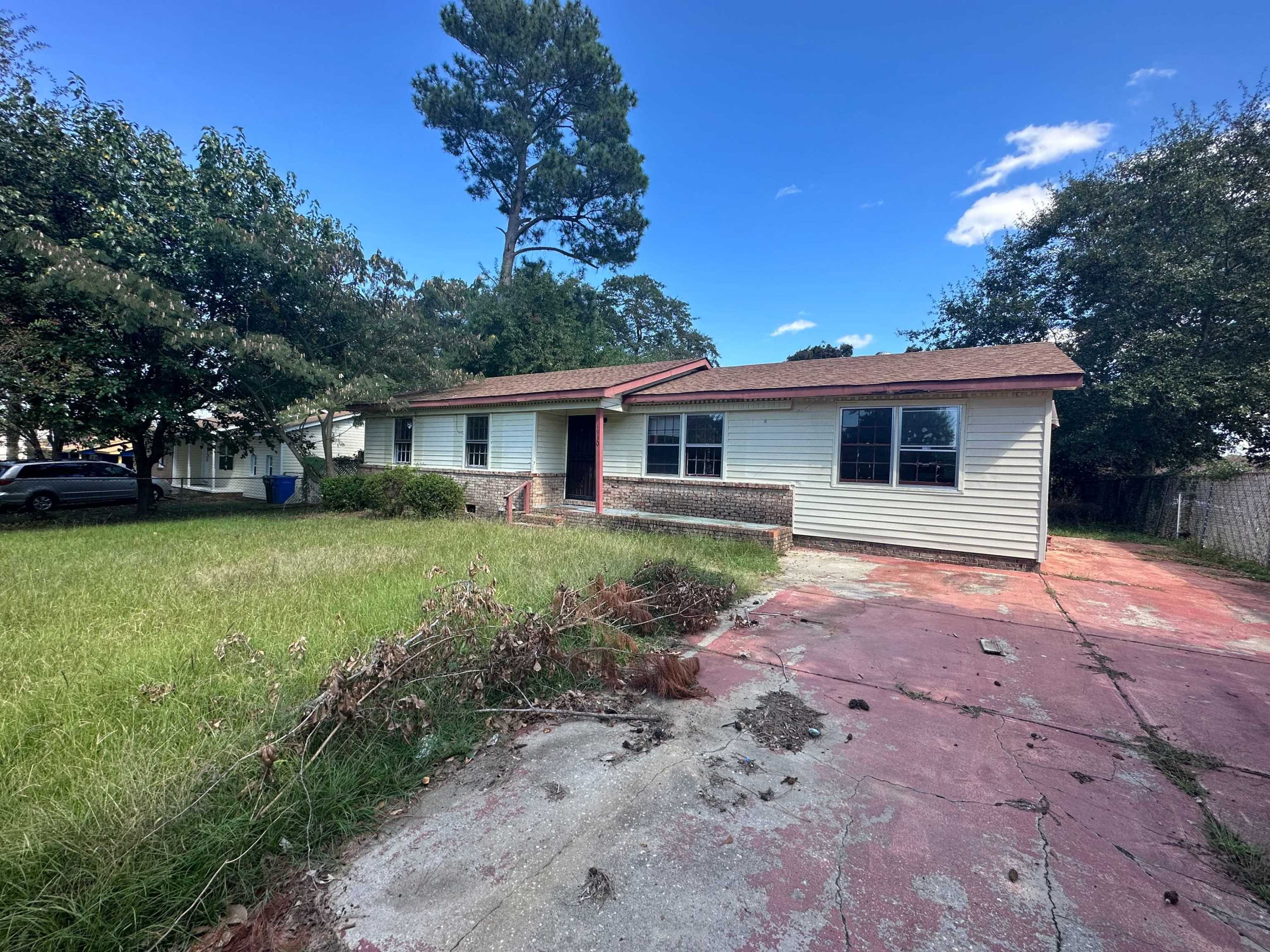 1930 Pumpkin Rd, Fayetteville, NC