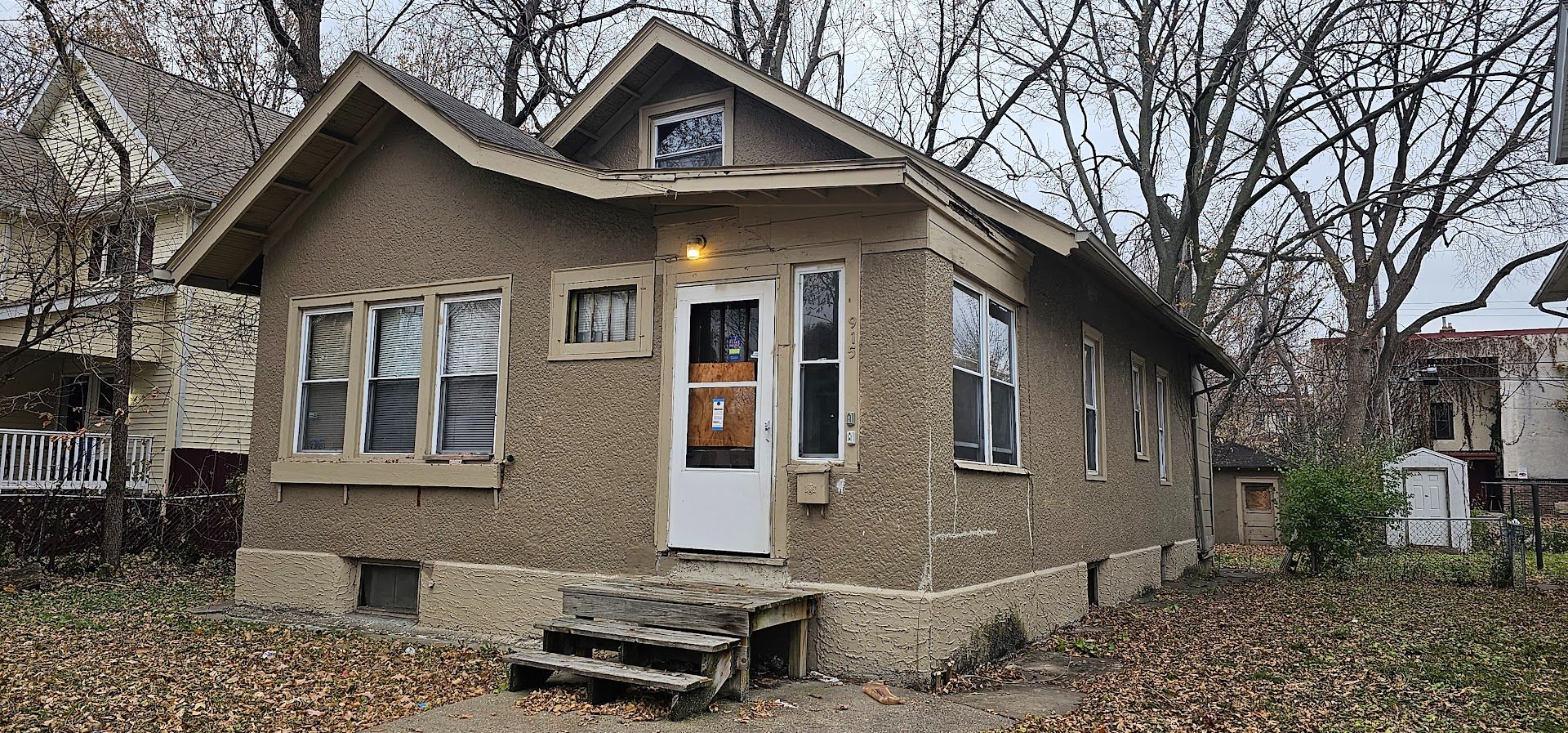 915 N Newton Ave, Minneapolis, MN