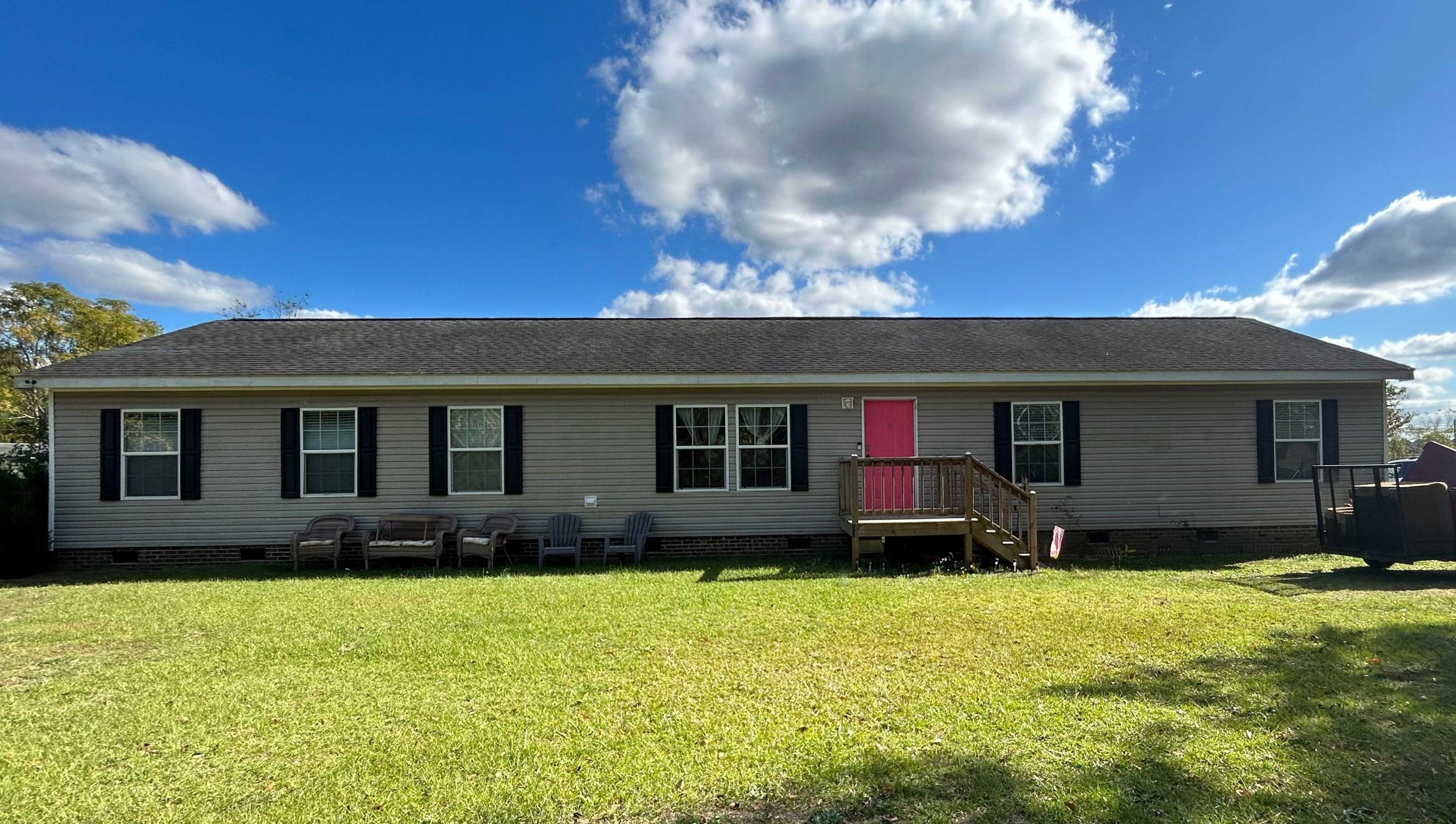 22361 Pine Villa Dr, Laurinburg, NC