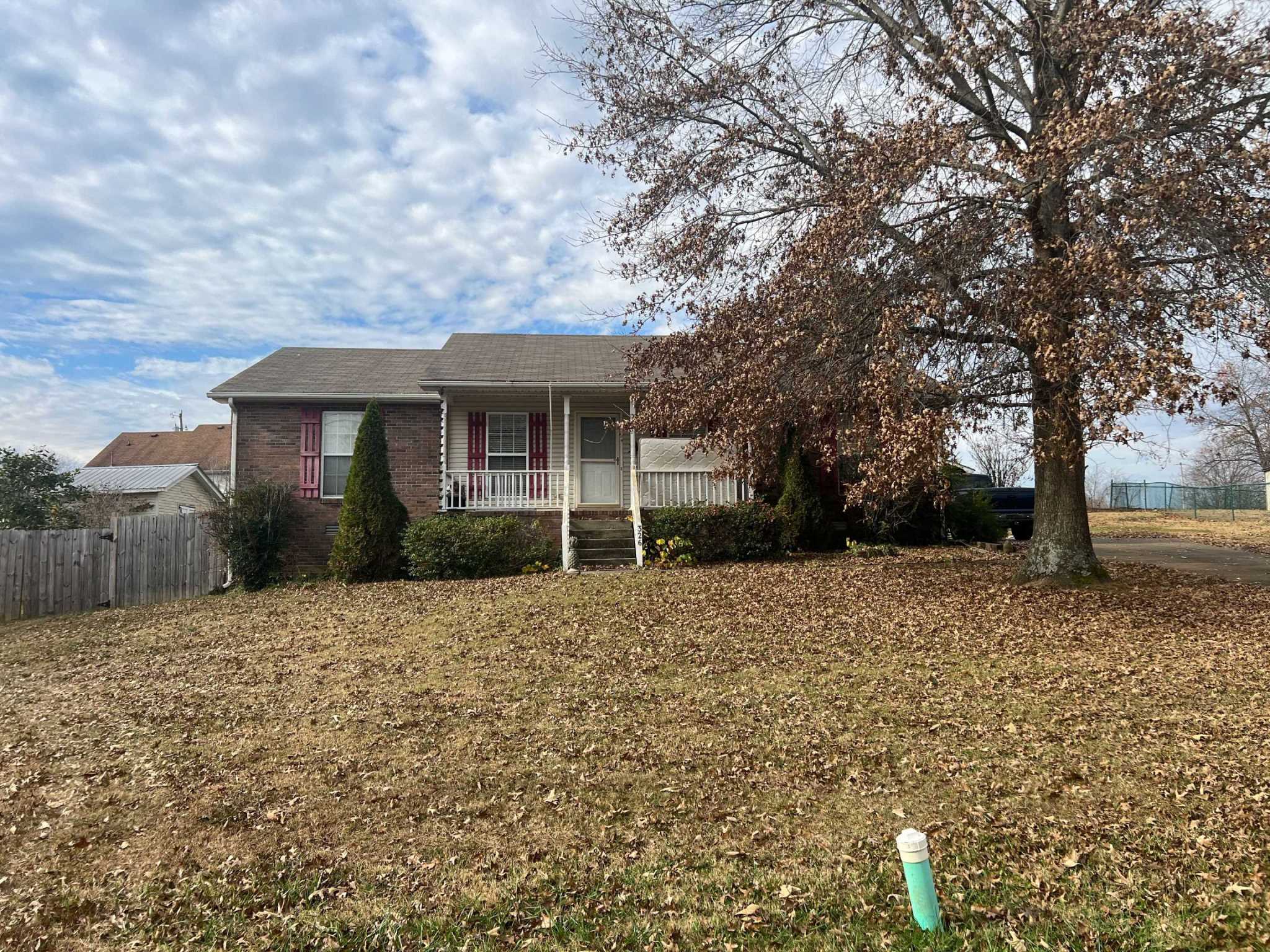 326 Forrest Dr, Greenbrier, TN