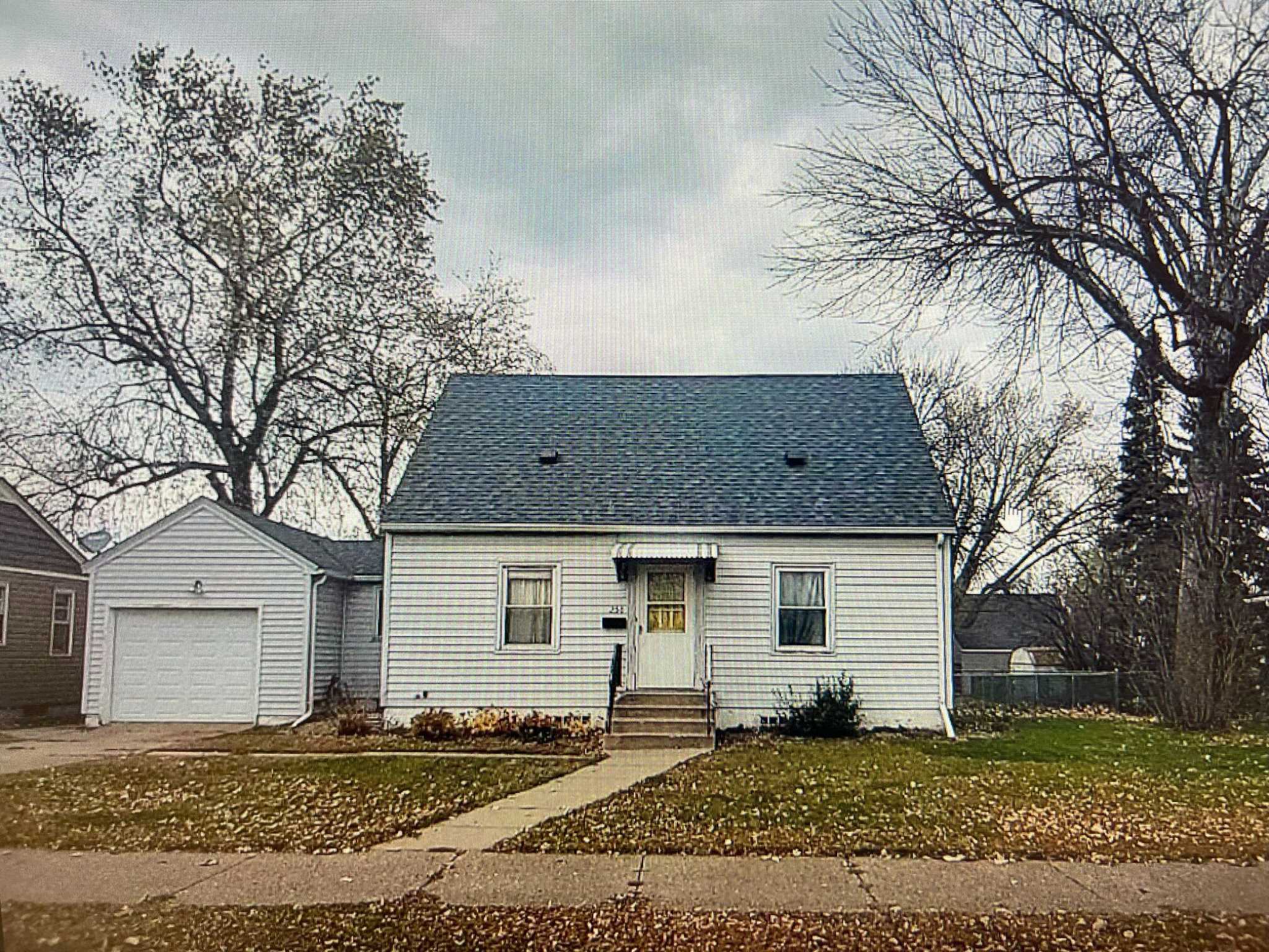 250 W Douglas St<br />South Saint Paul, MN