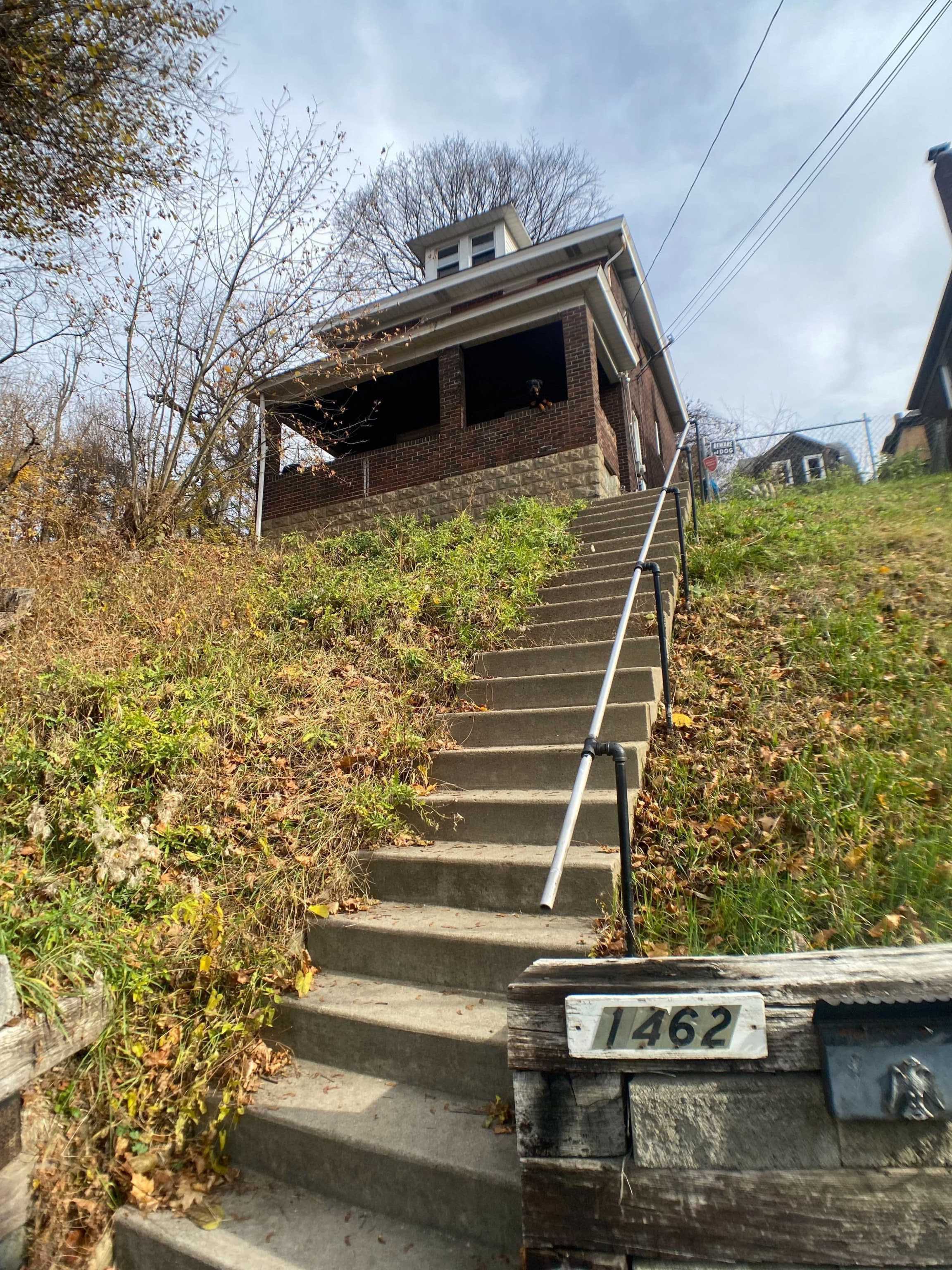 1462 Elm St, Pittsburgh, PA