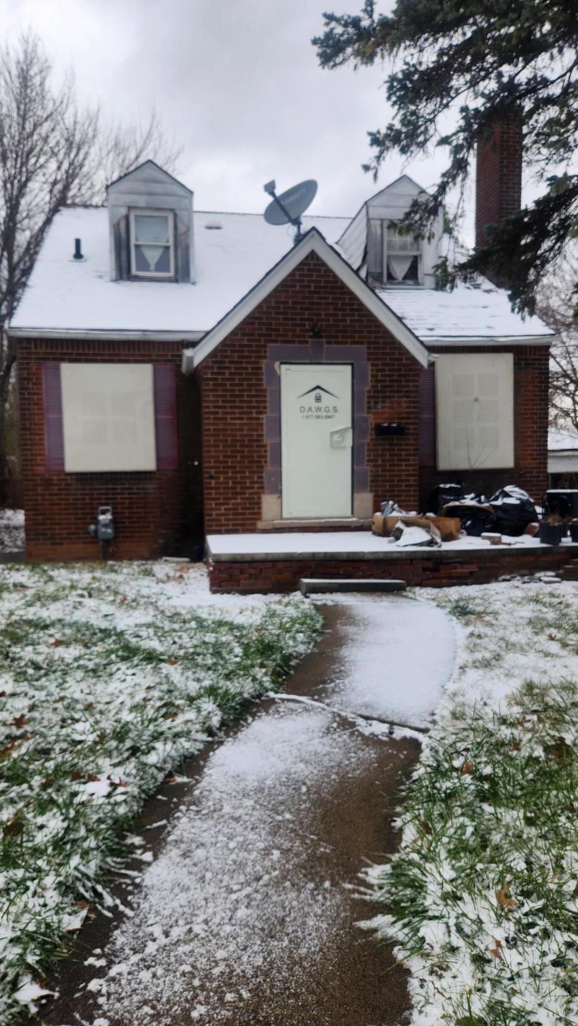 14295 Wilshire Dr, Detroit, MI
