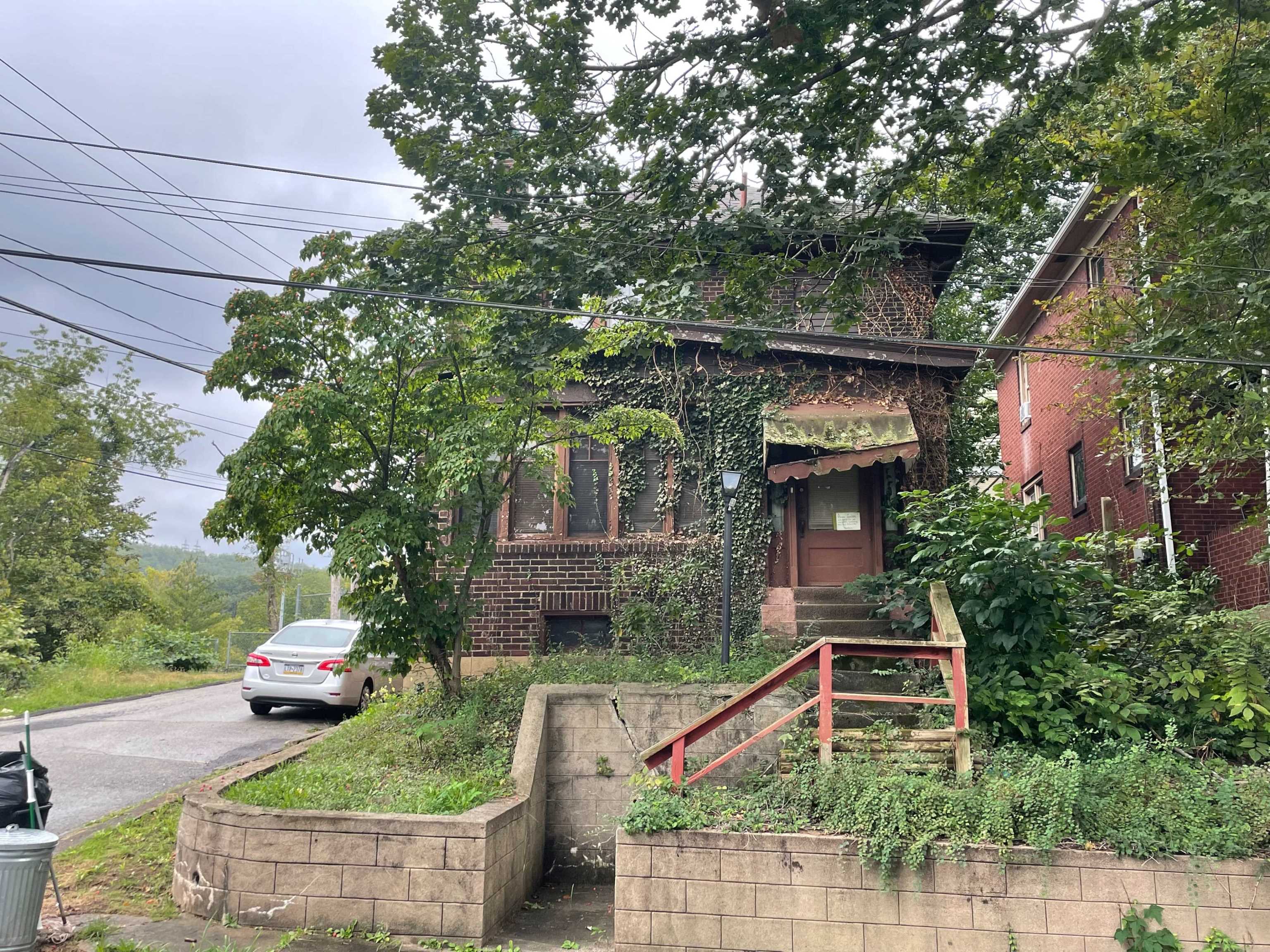212 Torrence St, Turtle Creek, PA