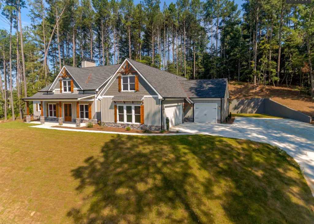 607 Walker Ct, Canton, GA