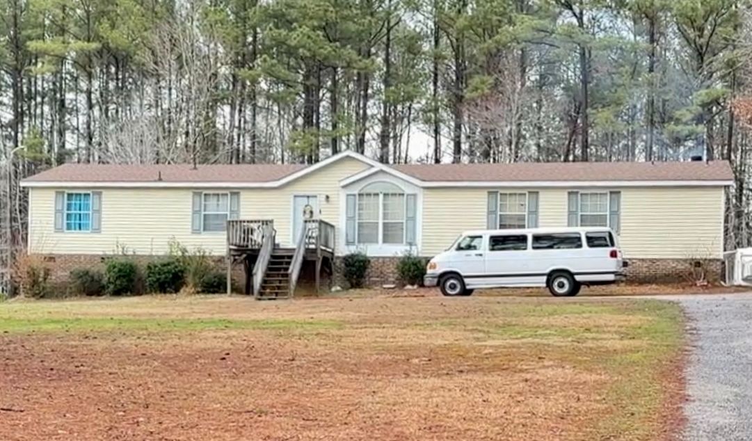 4037 Crestview Ln, Oxford, NC