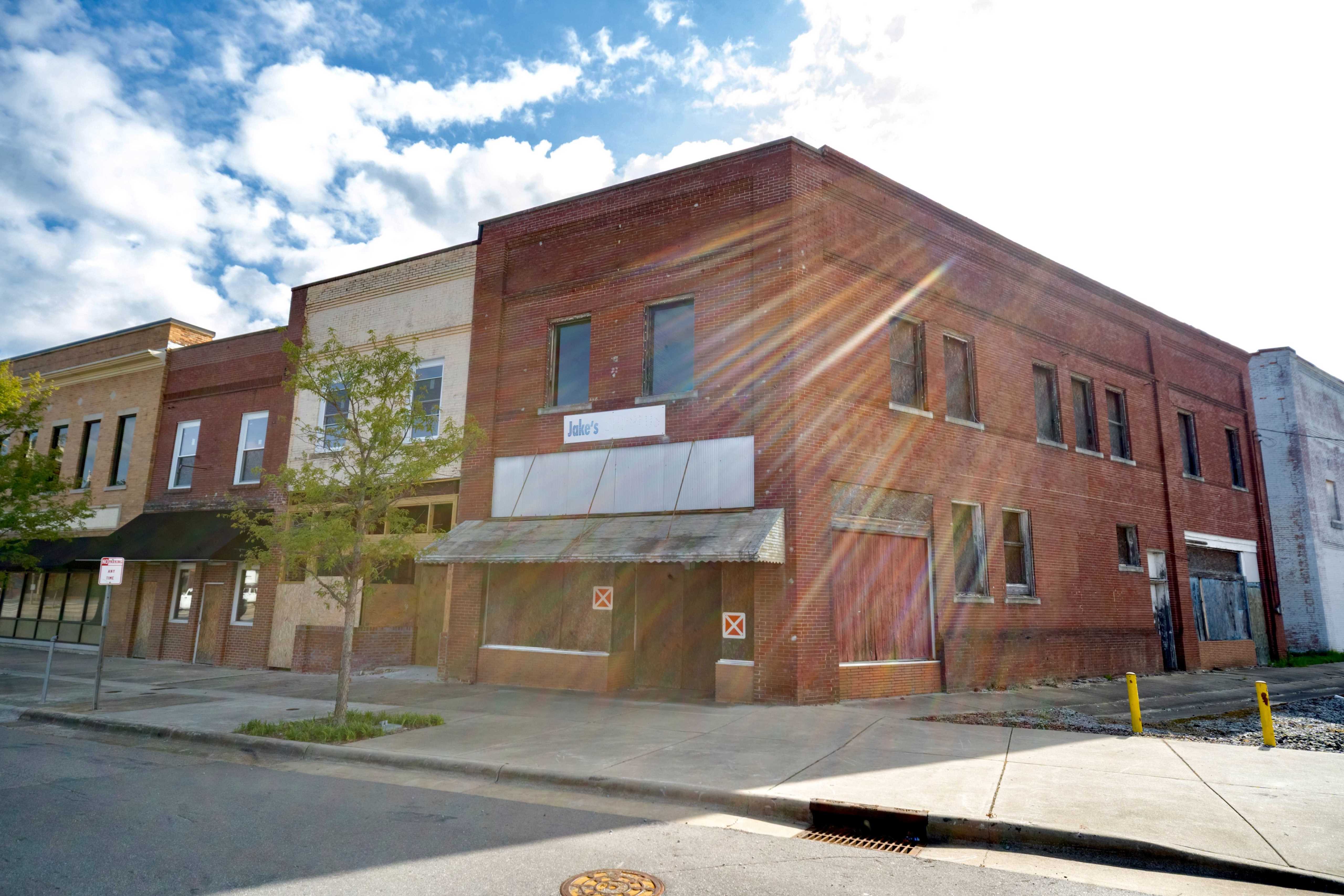 N Queen St, Kinston, NC