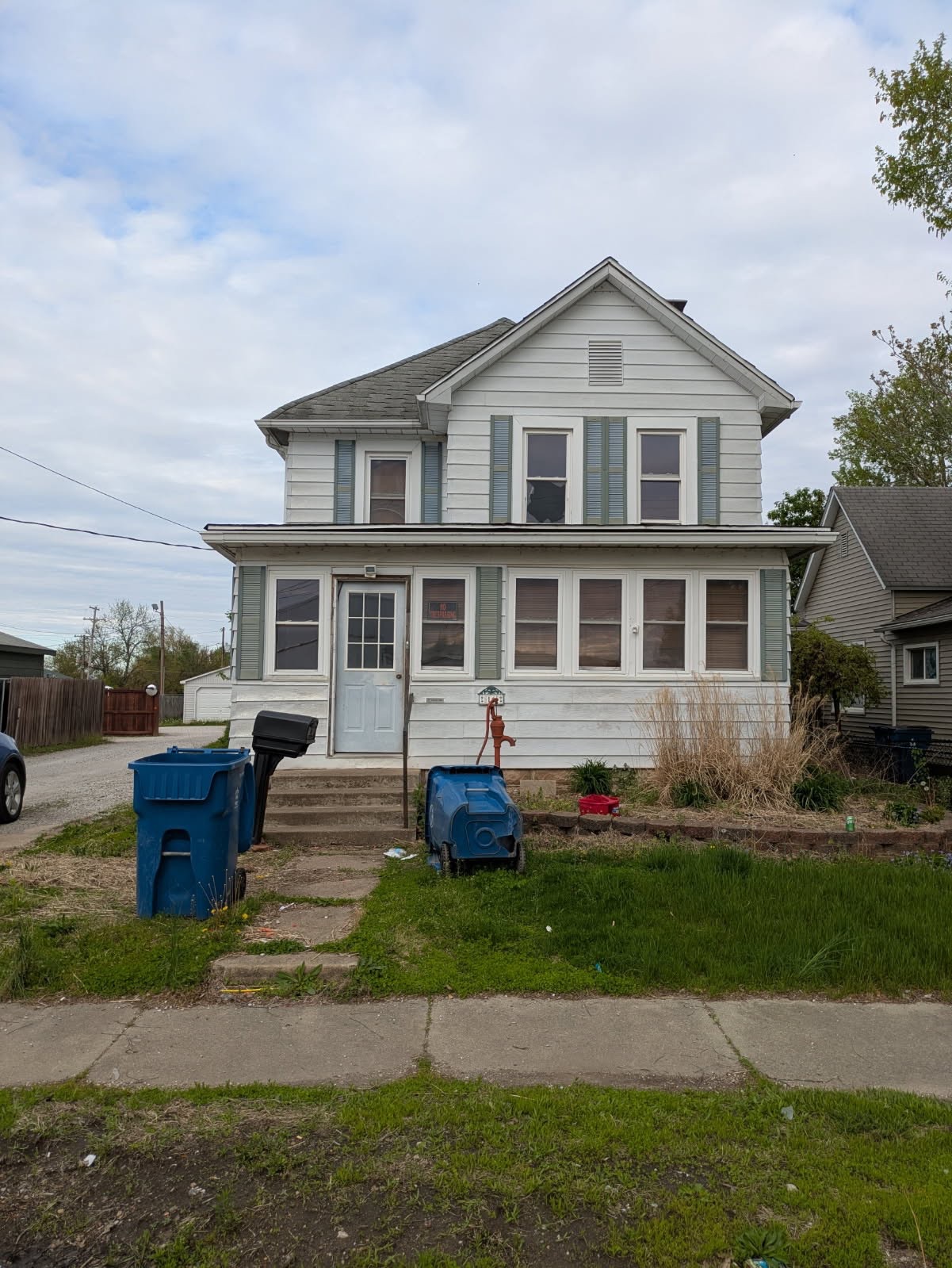 16 N 7th St, West Terre Haute, IN