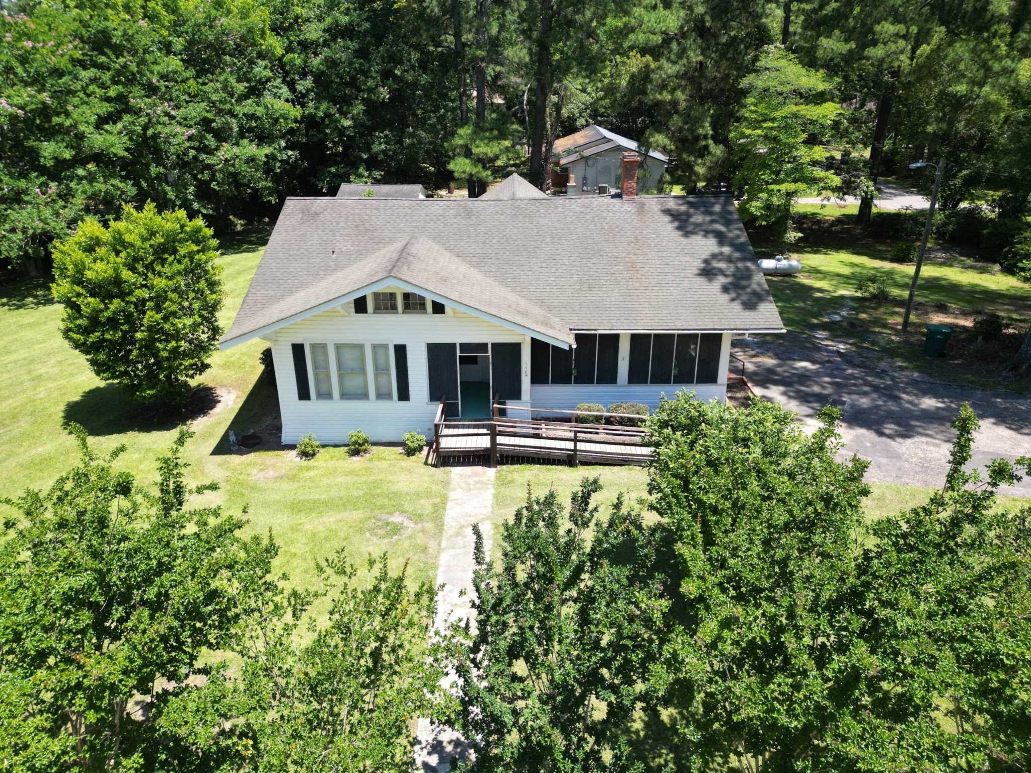 148 N Mitchell Ford Rd, Clarkton, NC