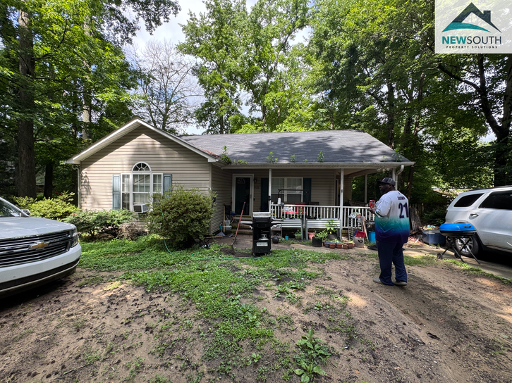 8111 Oak Arbor Rd, Greensboro, NC