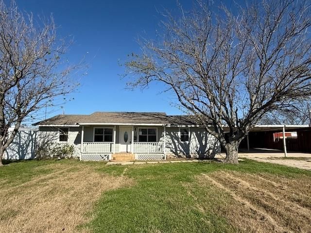 8963 Cartwright Dr, Cresson, TX