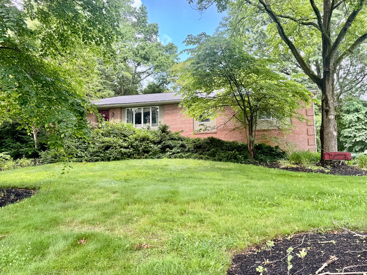 7621 Sandpiper Ave NW, North Canton, OH