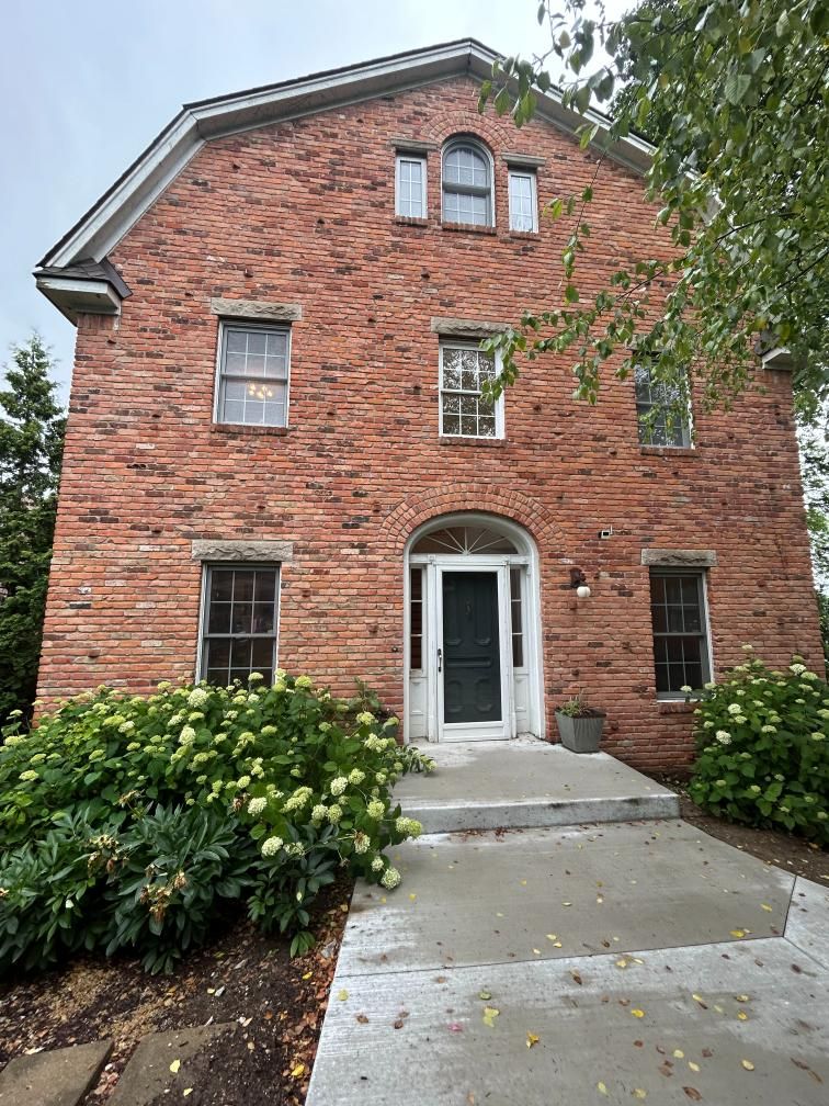 6420 Commerce Rd, West Bloomfield Township, MI