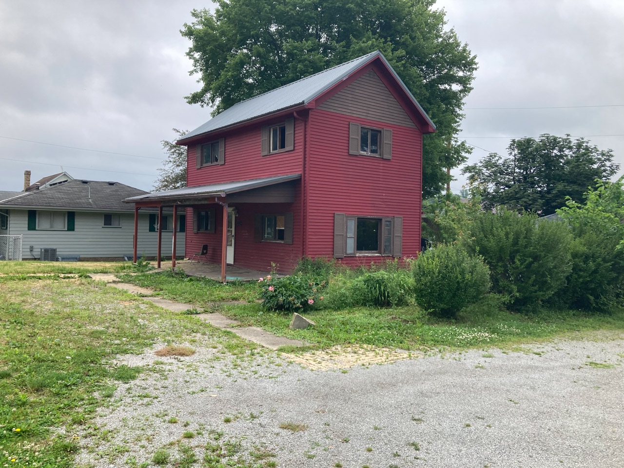 608 Jefferson St, Salineville, OH