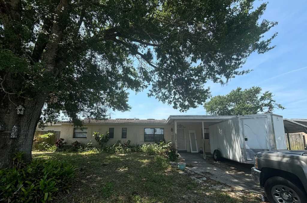 3405 Kirby Dr, Titusville, FL