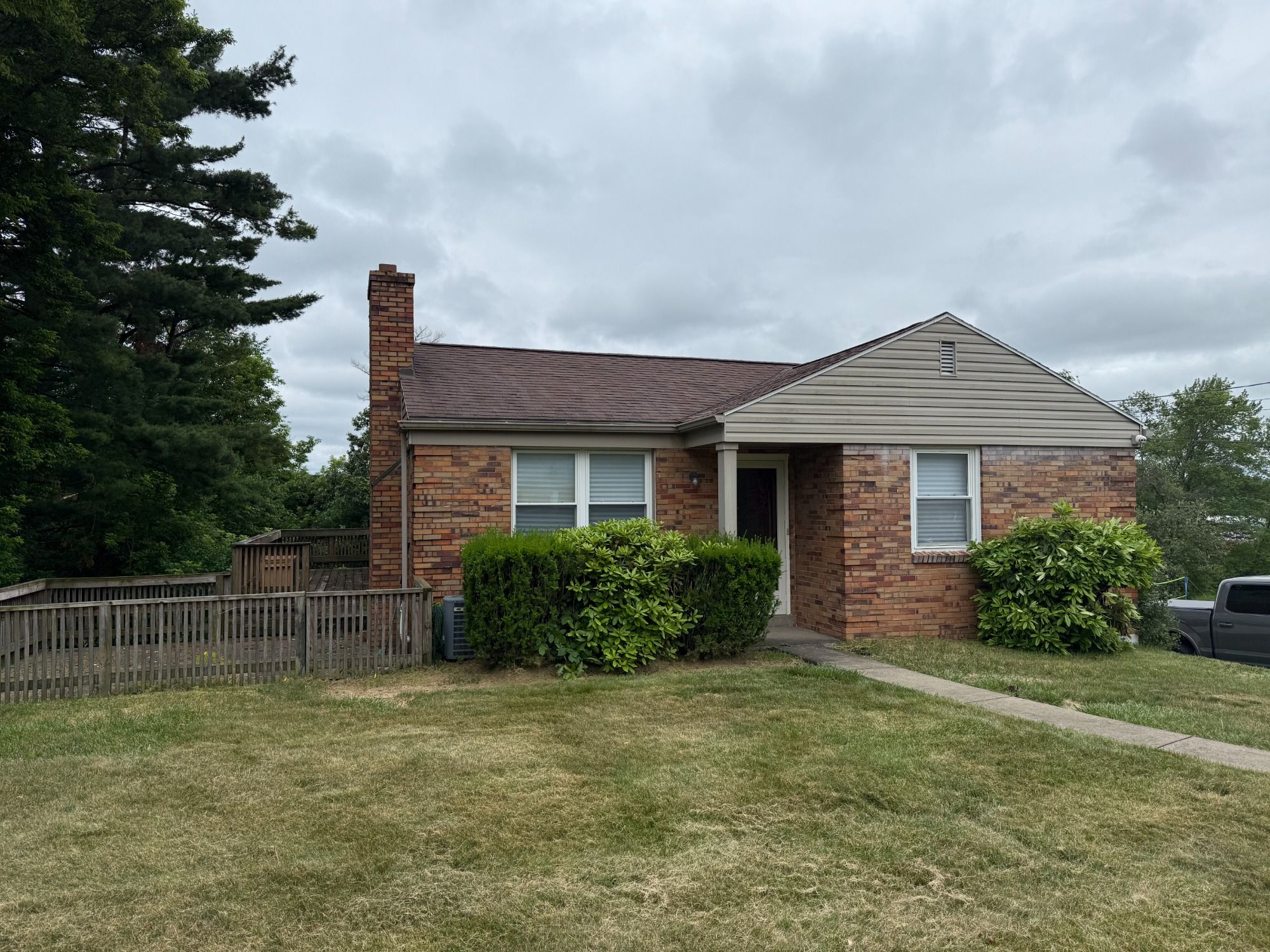 Grandview Dr, Gibsonia, PA
