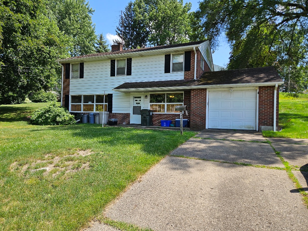 744 40th St NW, Canton, OH