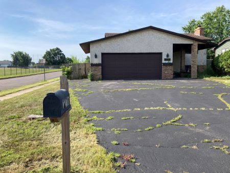 1216 Khyber Ln NE, Minneapolis, MN